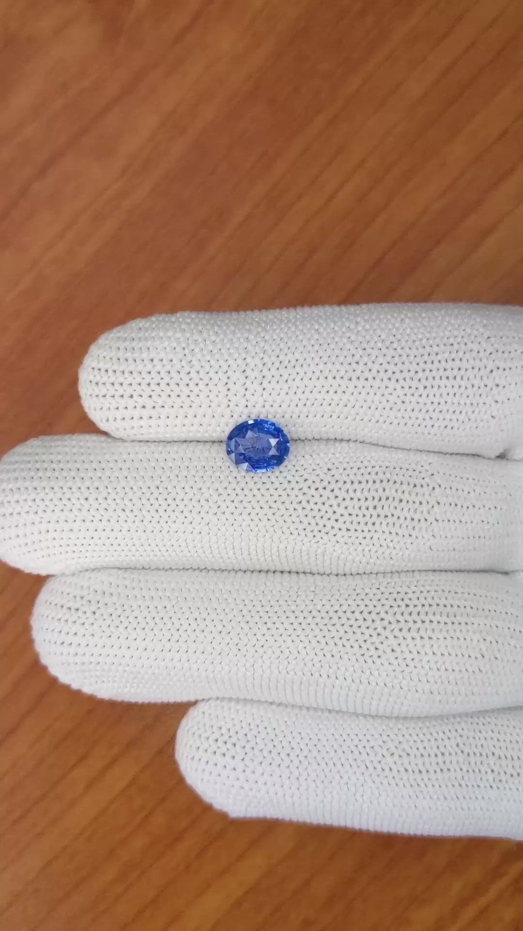 1.49 Ct. Blue Sapphire from Ceylon (Sri Lanka) Size Video