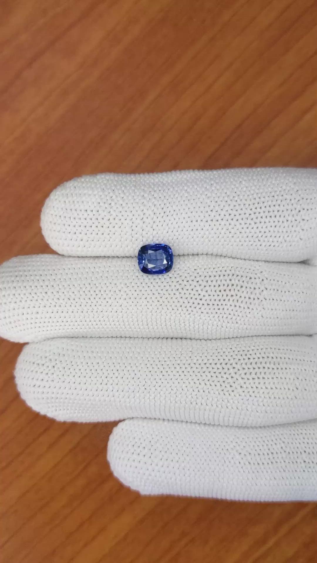 1.48 Ct. Blue Sapphire from Ceylon (Sri Lanka) Size Video