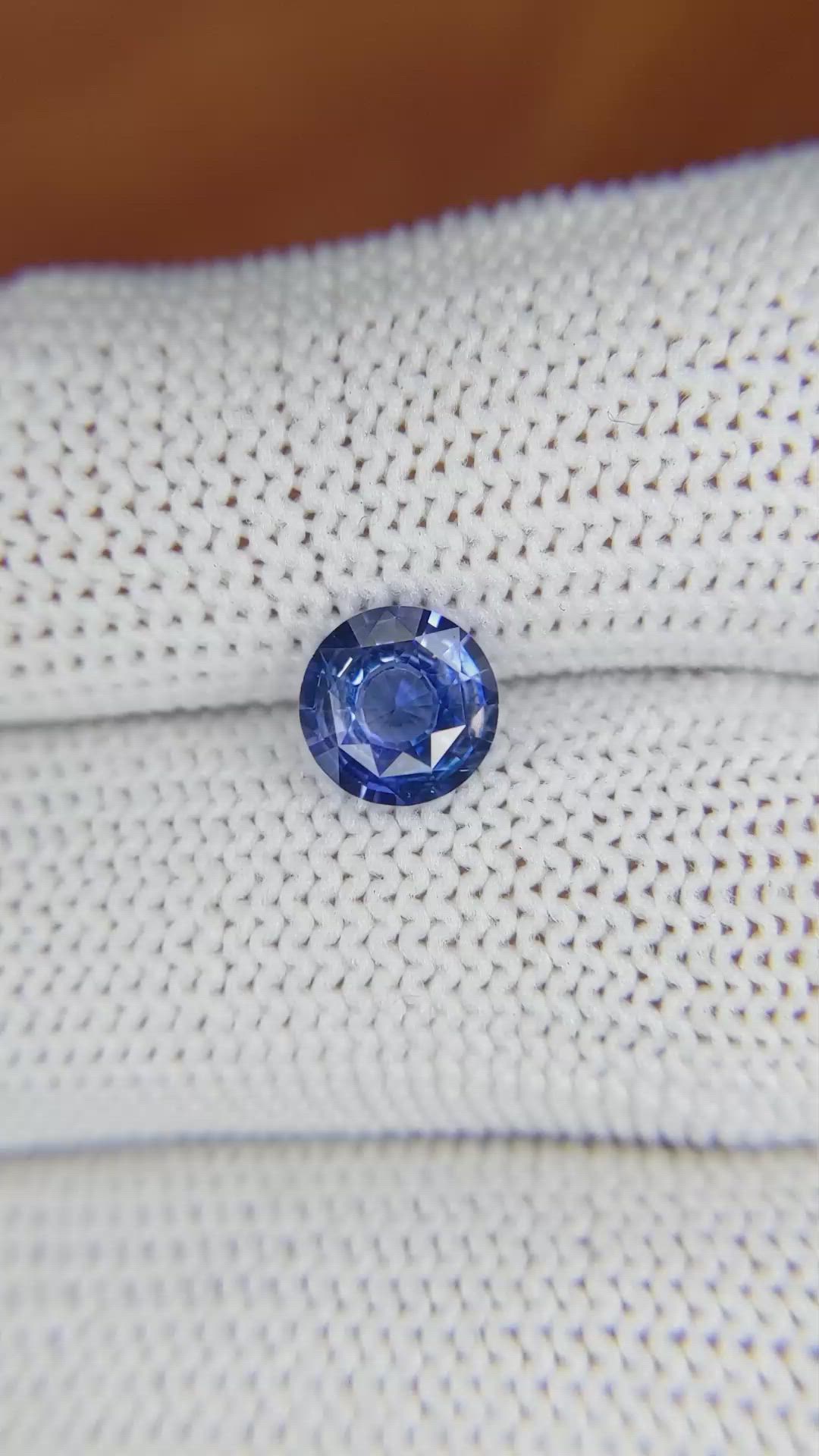 1.35 Ct. Blue Sapphire from Ceylon (Sri Lanka) Size Video