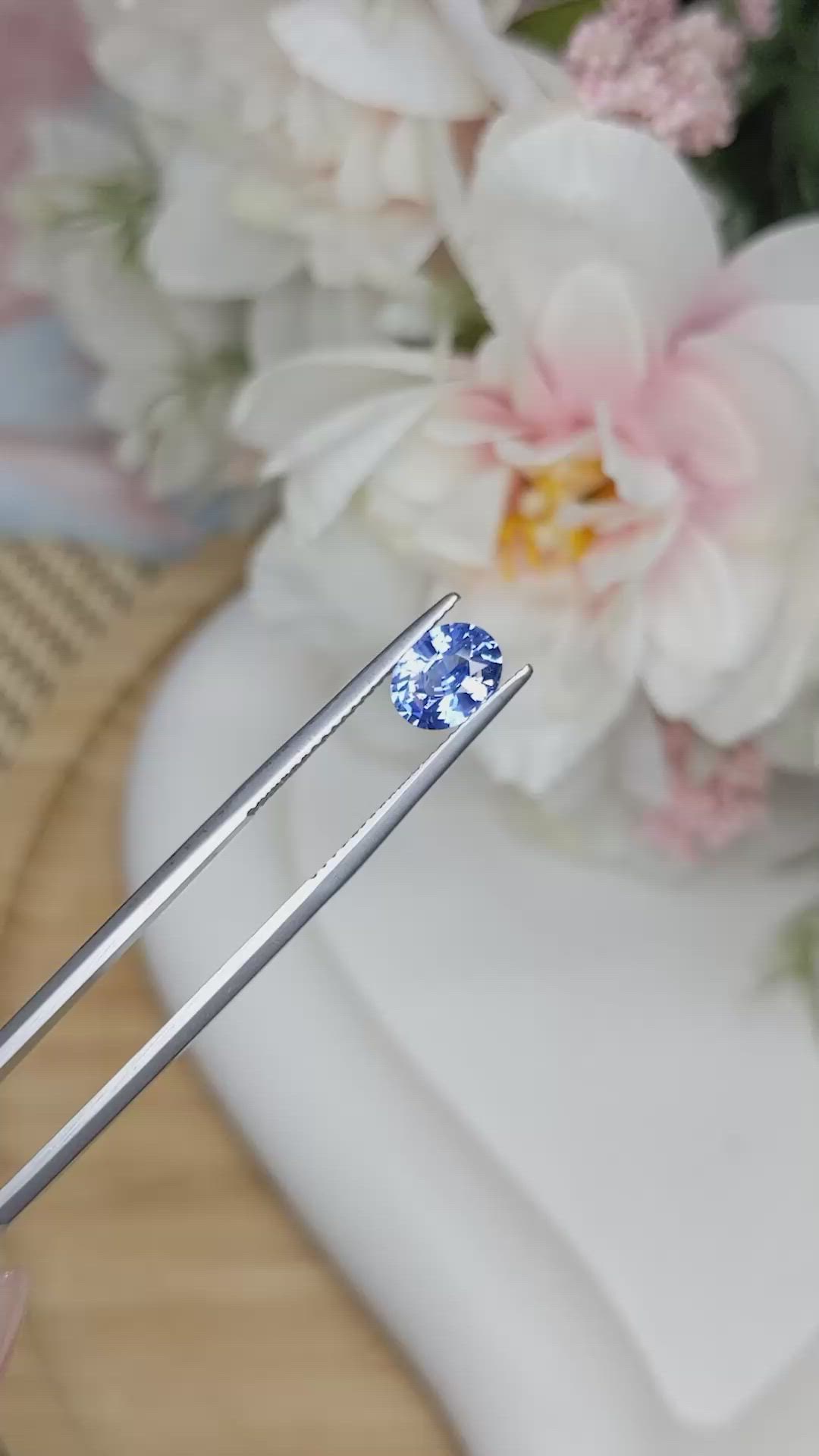 1.37 Ct. Blue Sapphire from Ceylon (Sri Lanka) Size Video