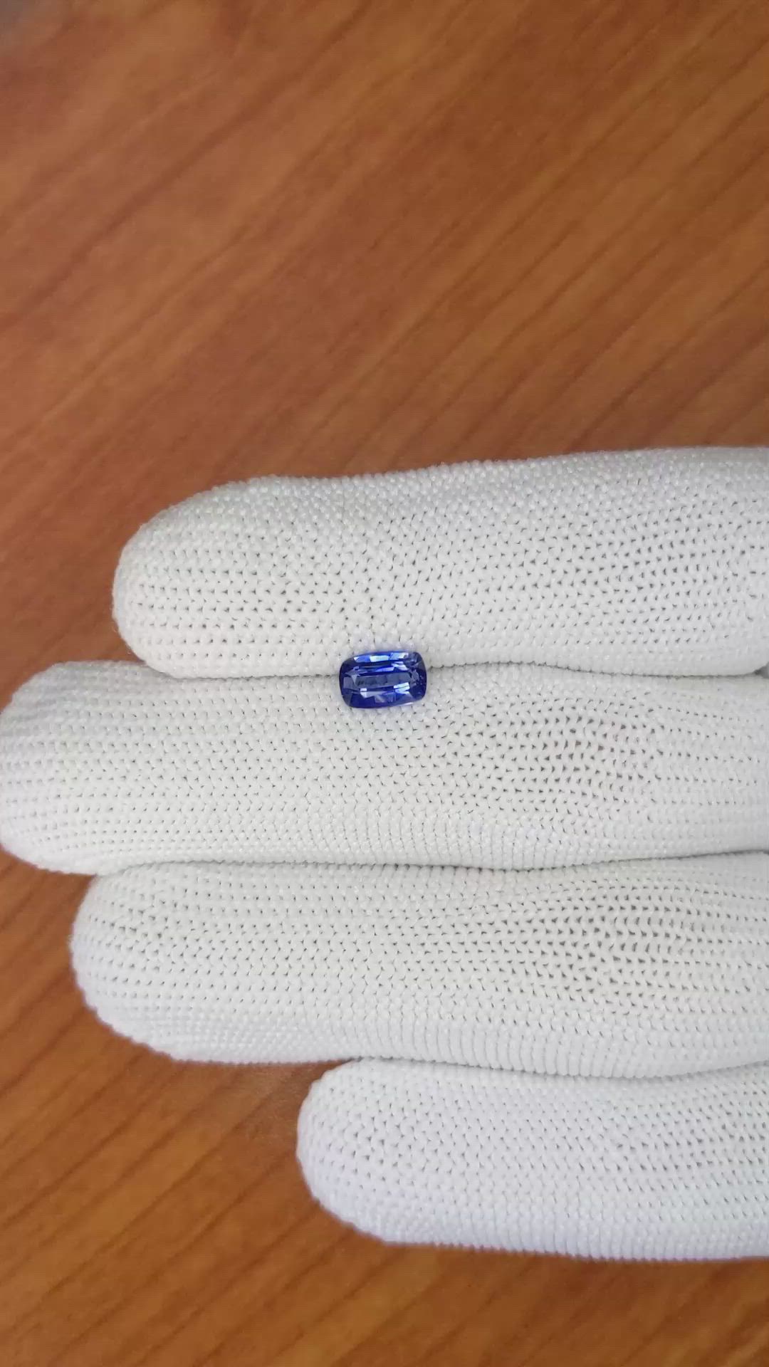 1.16 Ct. Blue Sapphire from Ceylon (Sri Lanka) Size Video