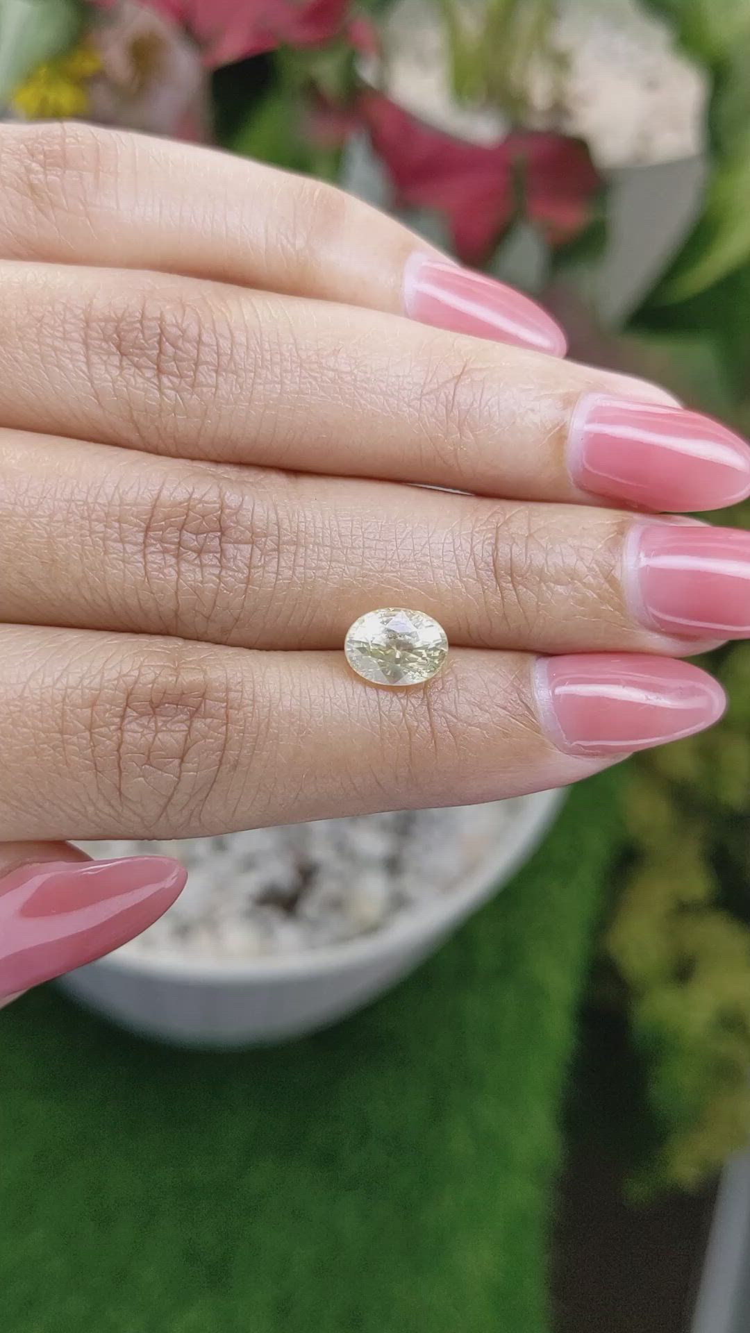 2.54 Ct. Yellow Sapphire from Ceylon (Sri Lanka) Size Video