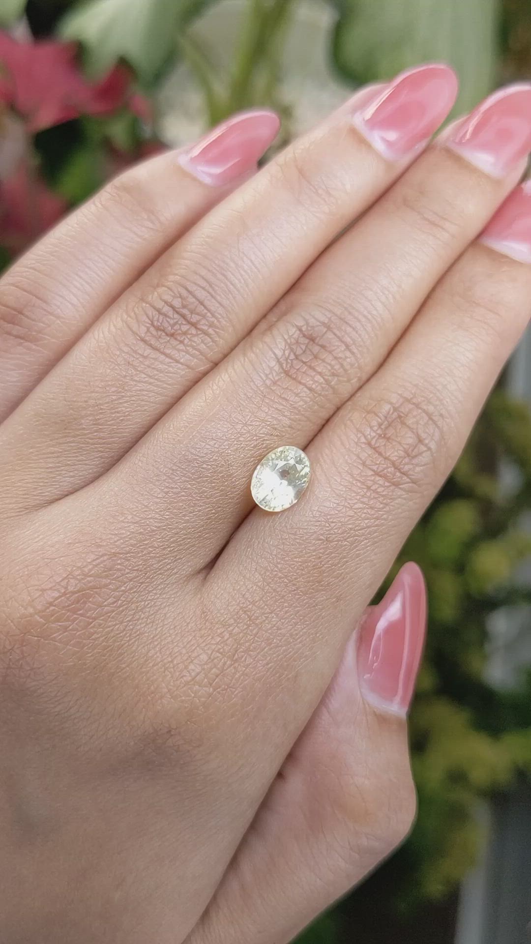 2.54 Ct. Yellow Sapphire from Ceylon (Sri Lanka) Size Video