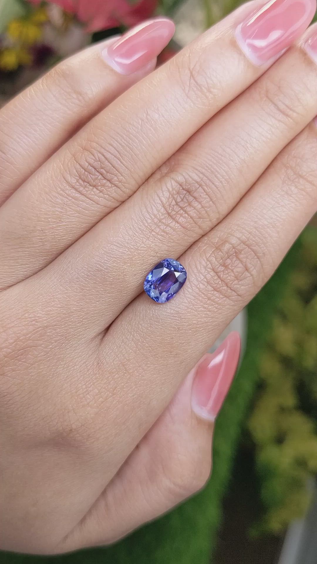 2.67 Ct. Purplish Blue Sapphire from Ceylon (Sri Lanka) Size Video