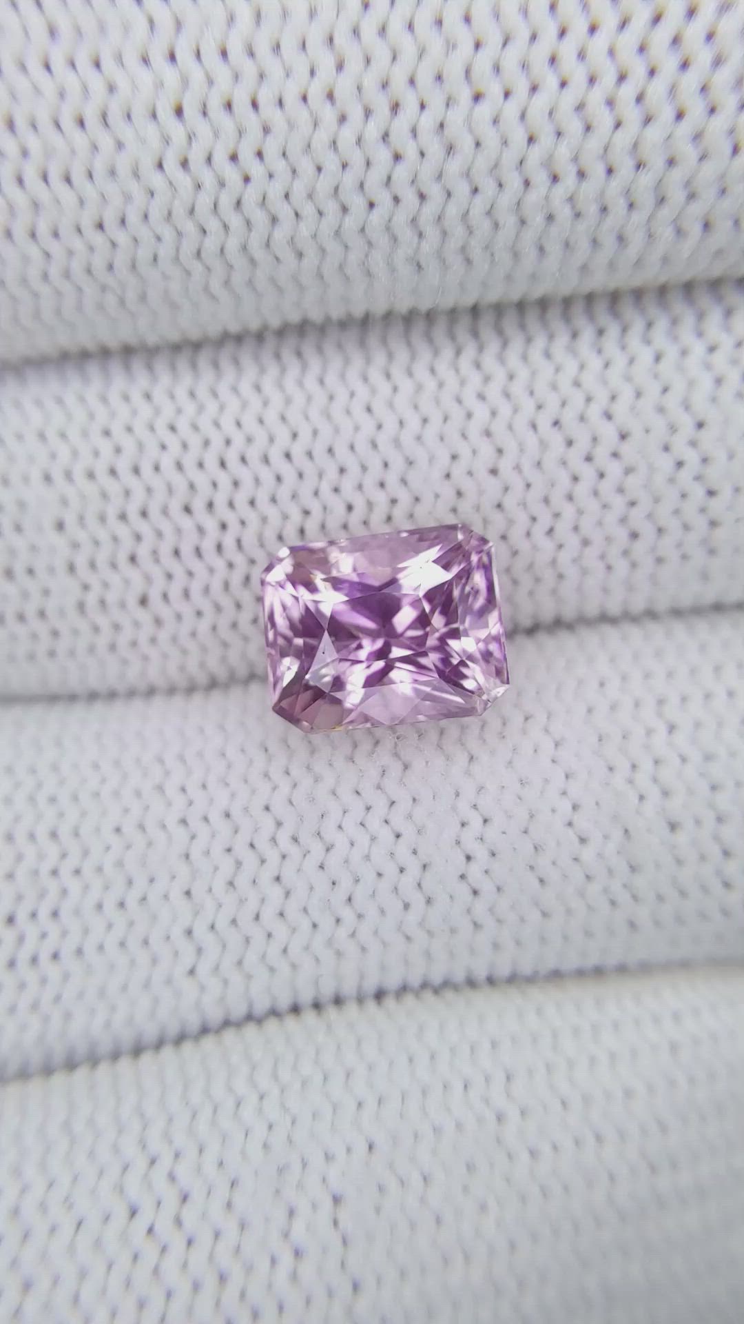 4.66 Ct. Purplish Pink Sapphire from Ceylon (Sri Lanka) Size Video