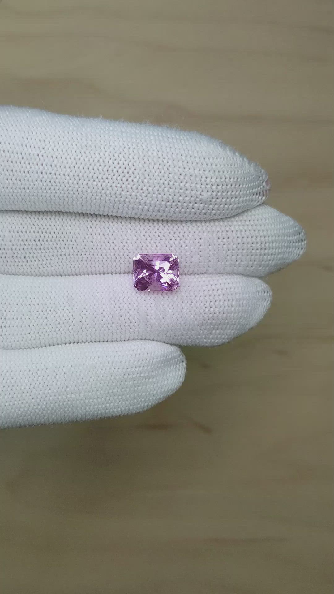4.66 Ct. Purplish Pink Sapphire from Ceylon (Sri Lanka) Size Video
