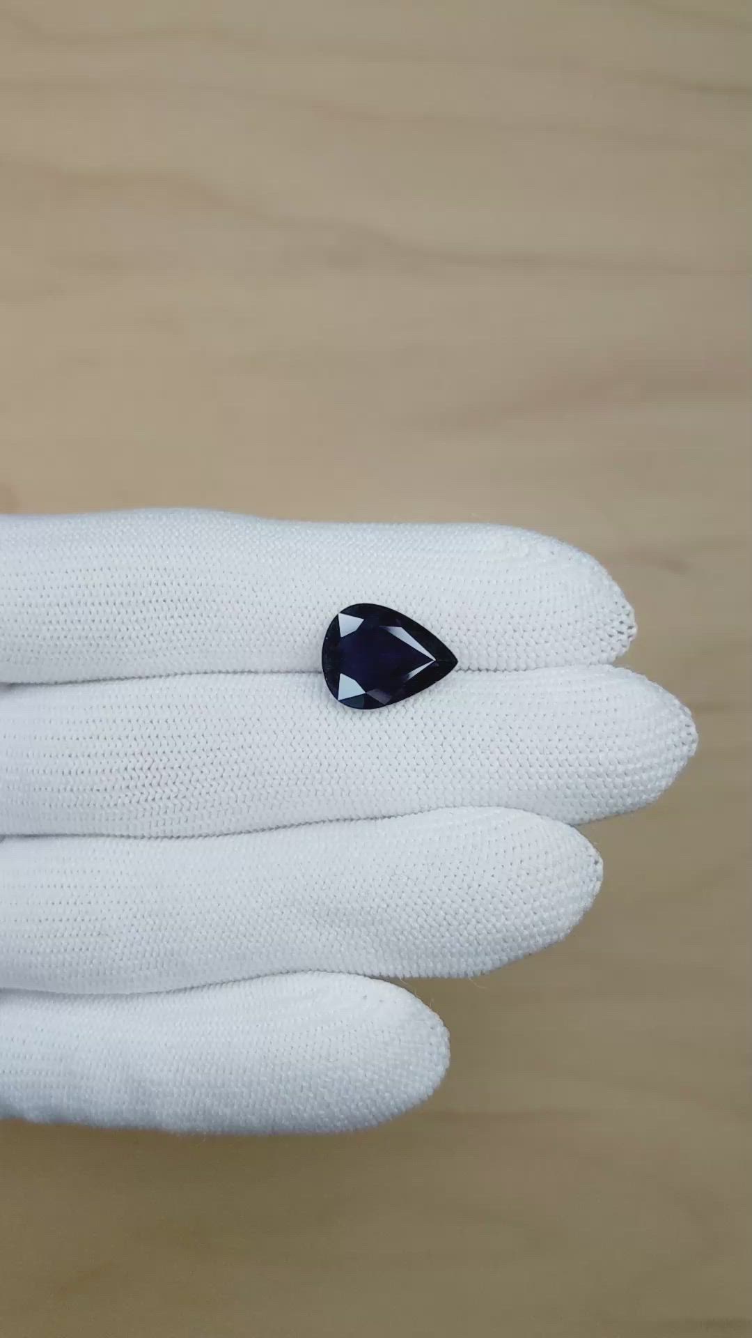 5.39 Ct. Blue Sapphire from Ceylon (Sri Lanka) Size Video