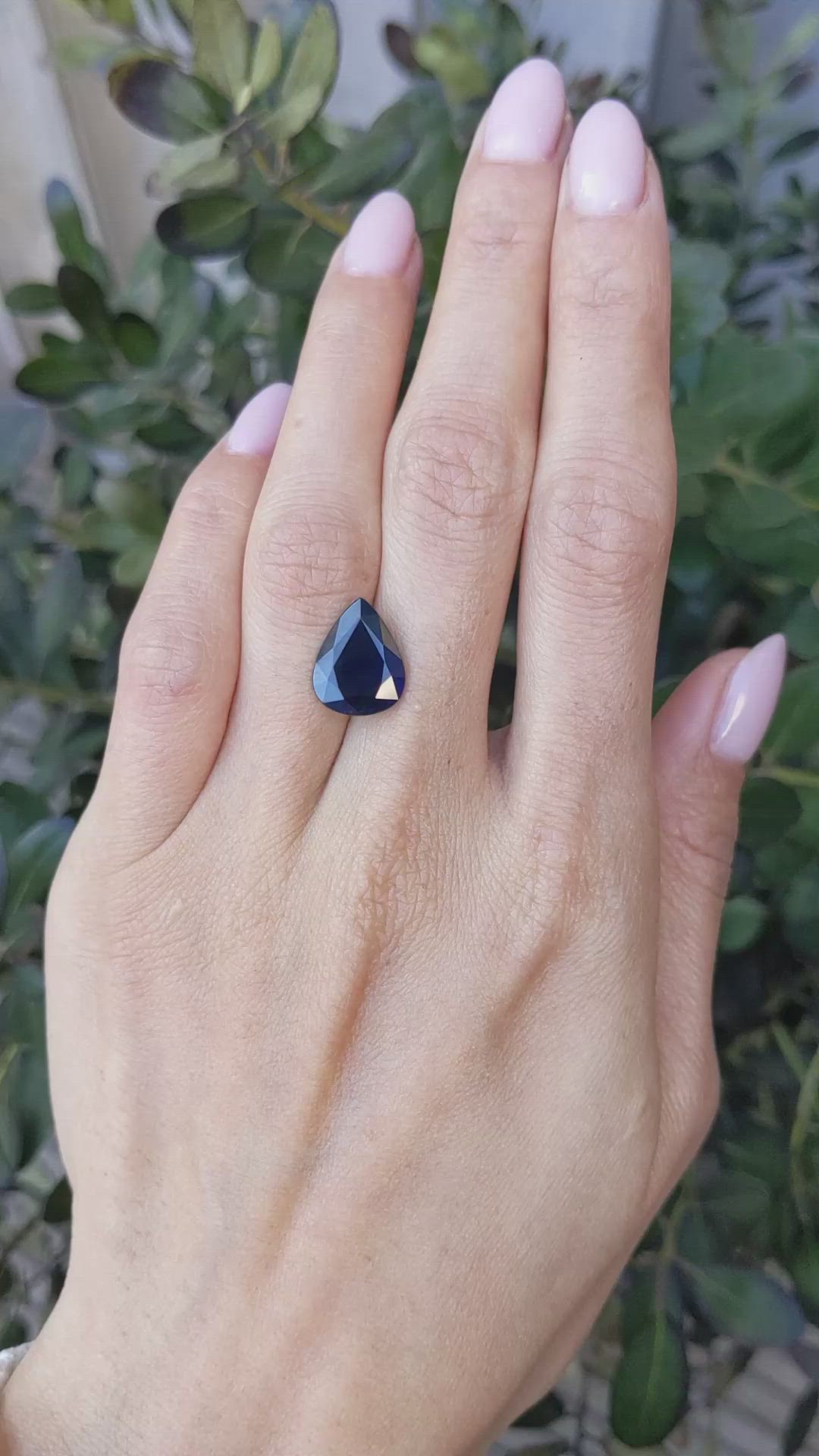 5.39 Ct. Blue Sapphire from Ceylon (Sri Lanka) Size Video