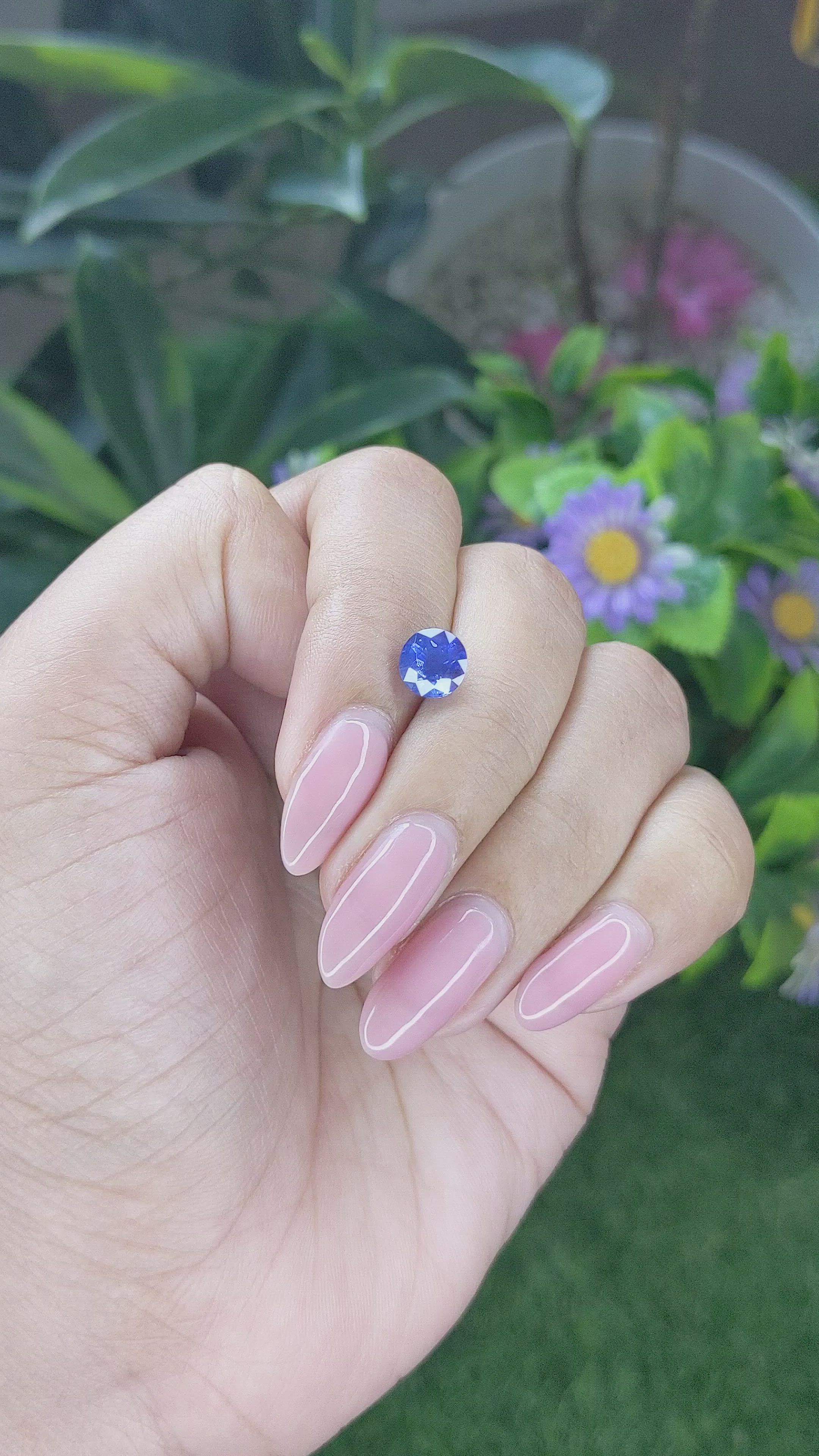 2.00 Ct. Blue Sapphire from Ceylon (Sri Lanka) Size Video
