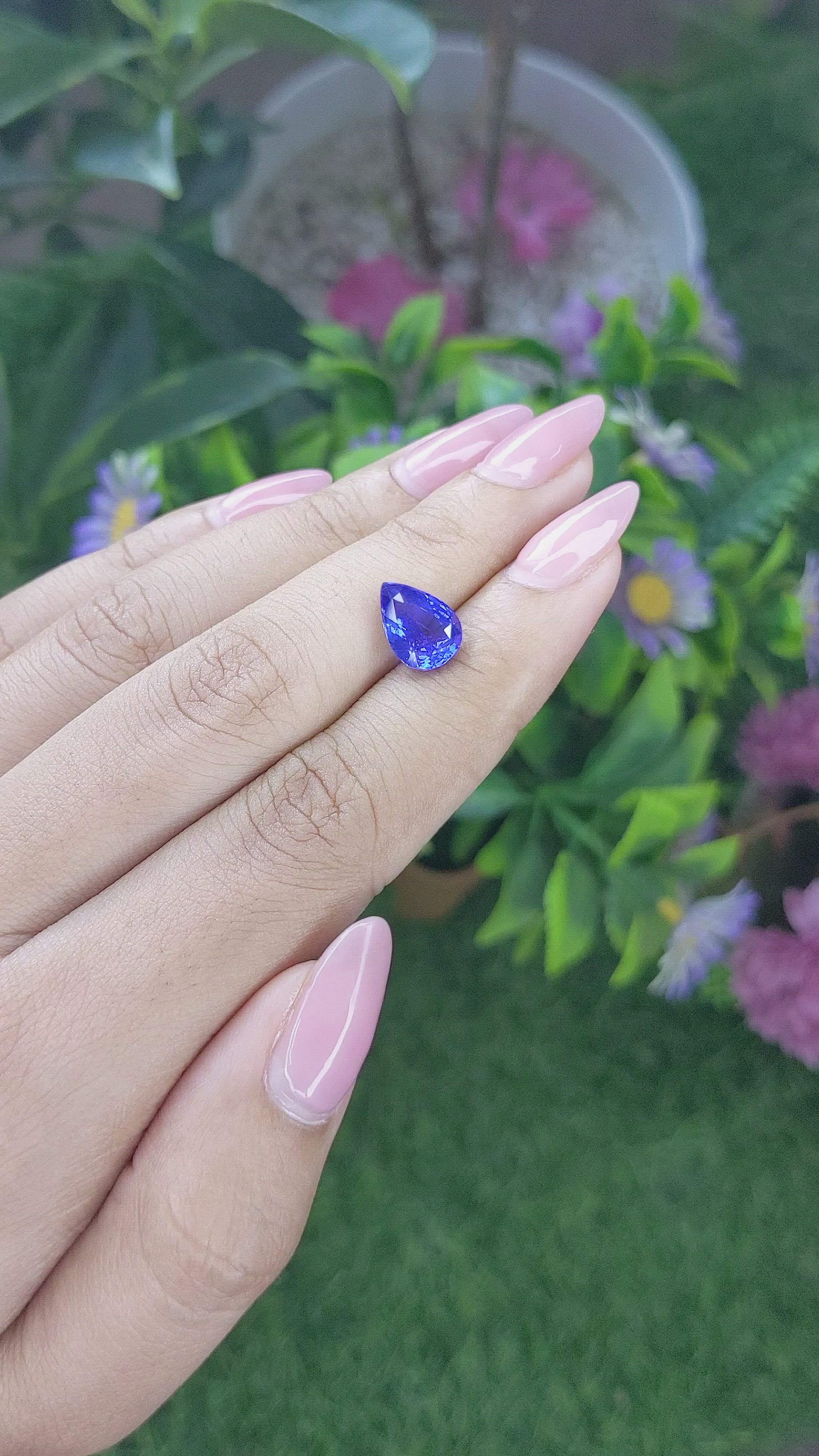 3.09 Ct. Blue Sapphire from Ceylon (Sri Lanka) Size Video