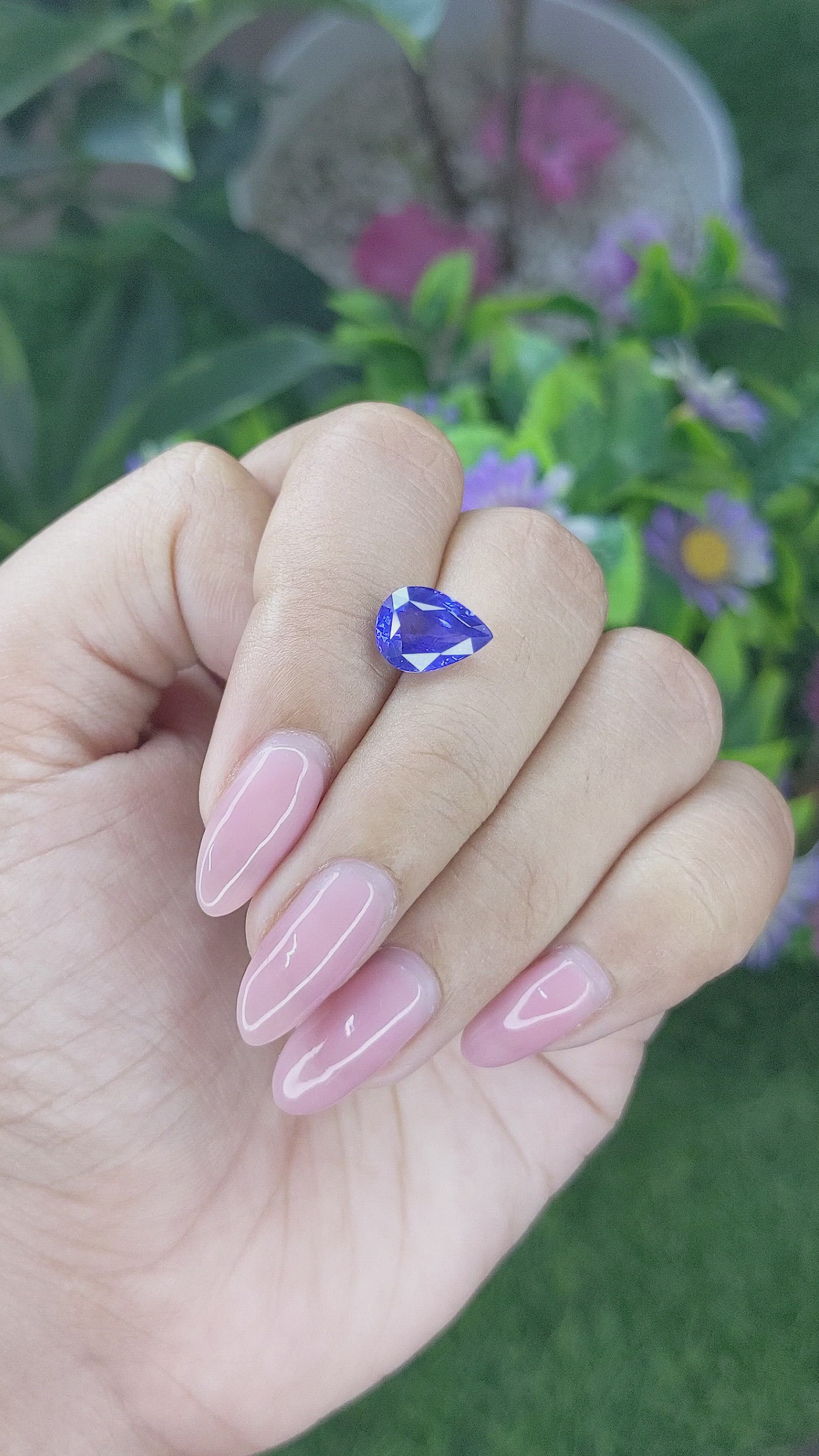 3.09 Ct. Blue Sapphire from Ceylon (Sri Lanka) Size Video