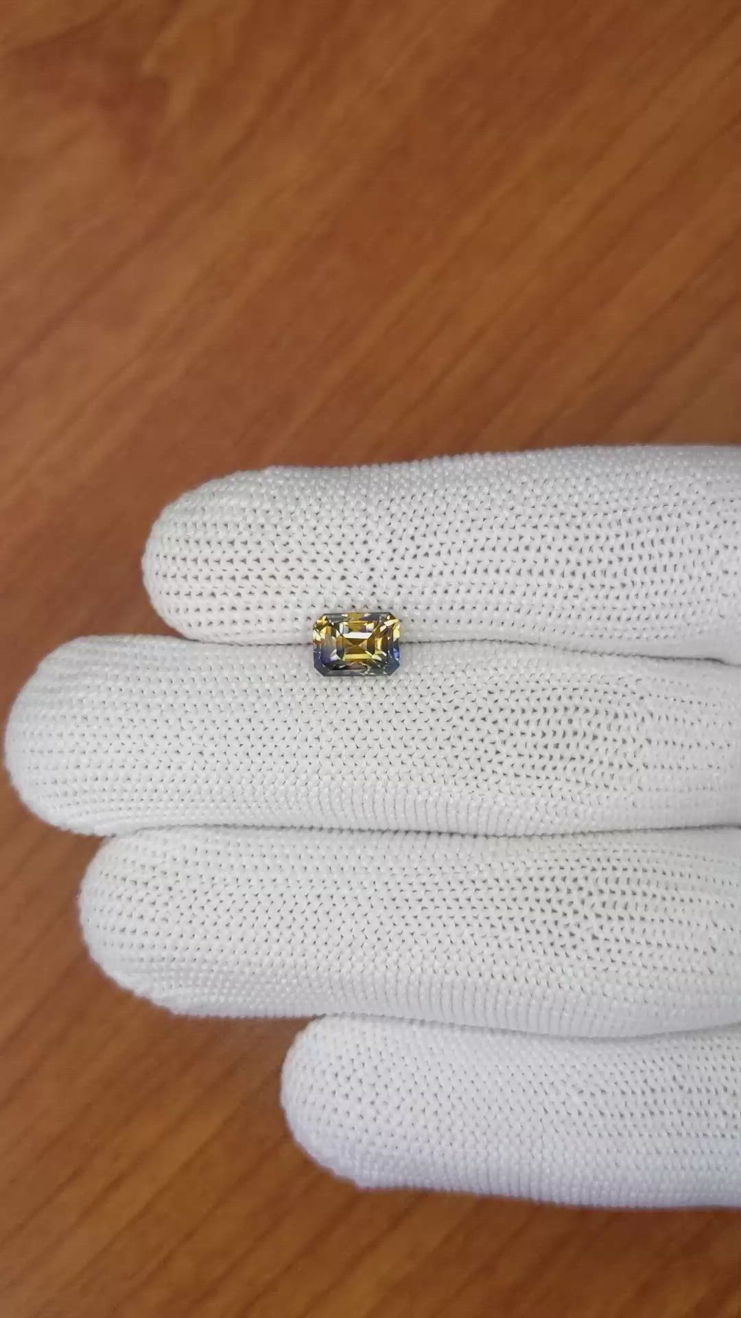 2.30 Ct. Bi Color Sapphire from Ceylon (Sri Lanka) Size Video