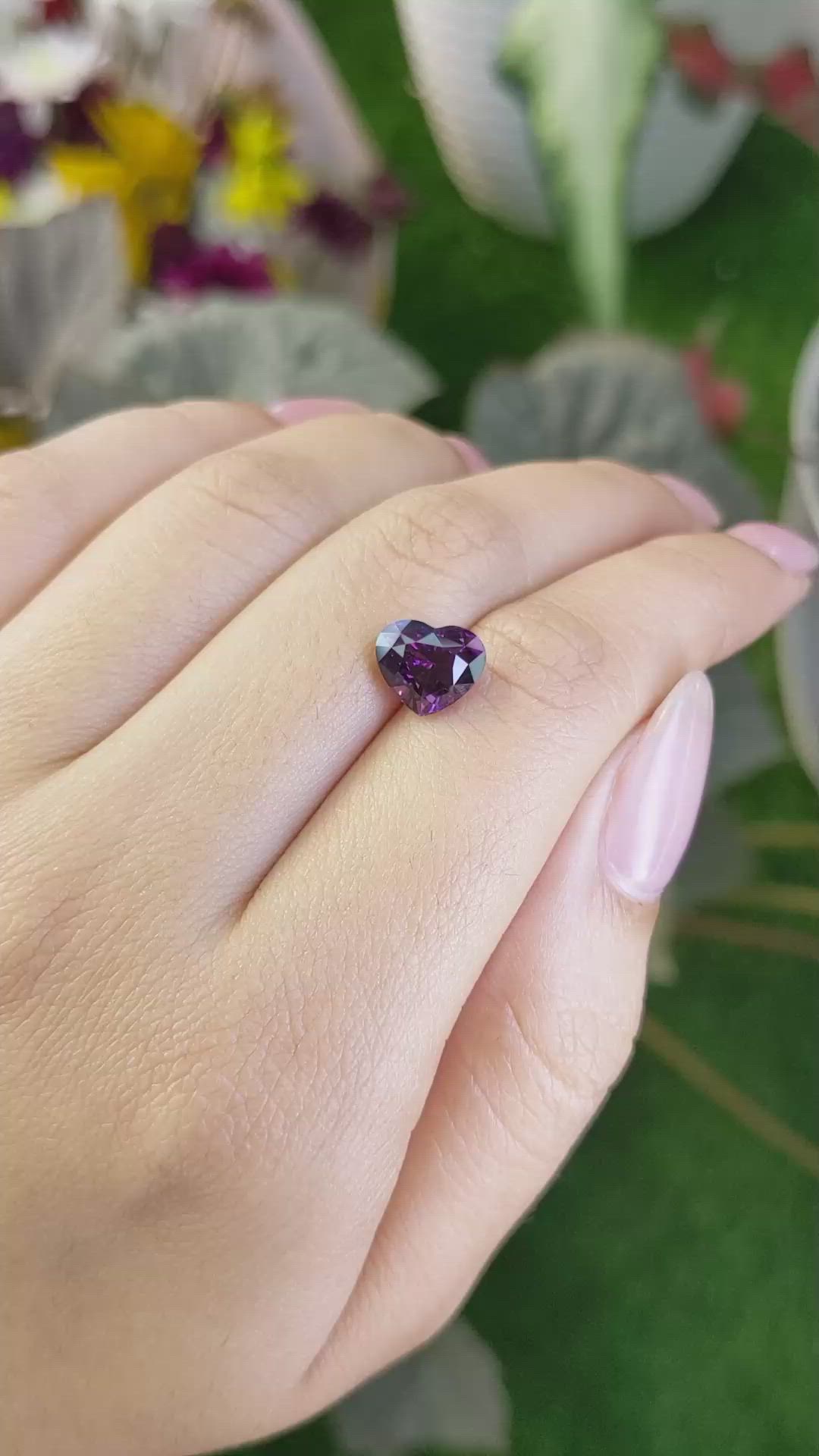 3.17 Ct. Pinkish Purple Sapphire from Ceylon (Sri Lanka) Size Video