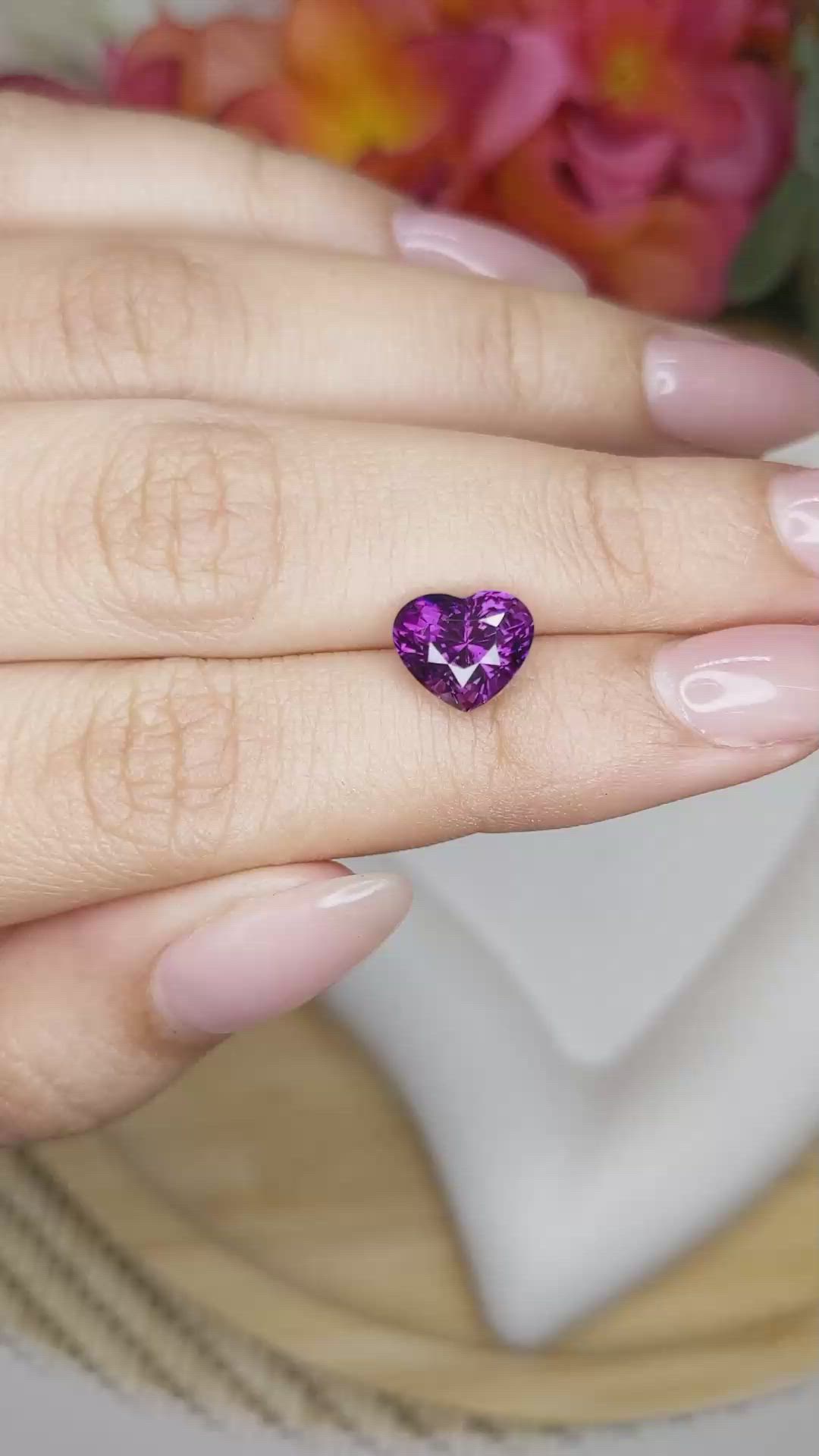 3.17 Ct. Pinkish Purple Sapphire from Ceylon (Sri Lanka) Size Video