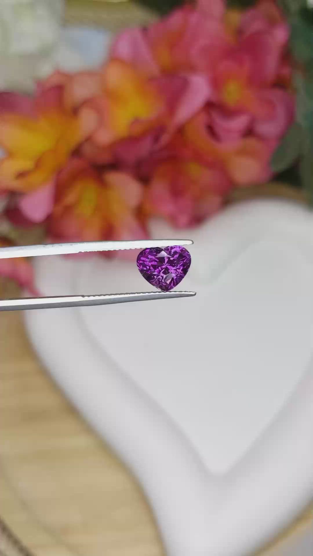 3.17 Ct. Pinkish Purple Sapphire from Ceylon (Sri Lanka) Size Video