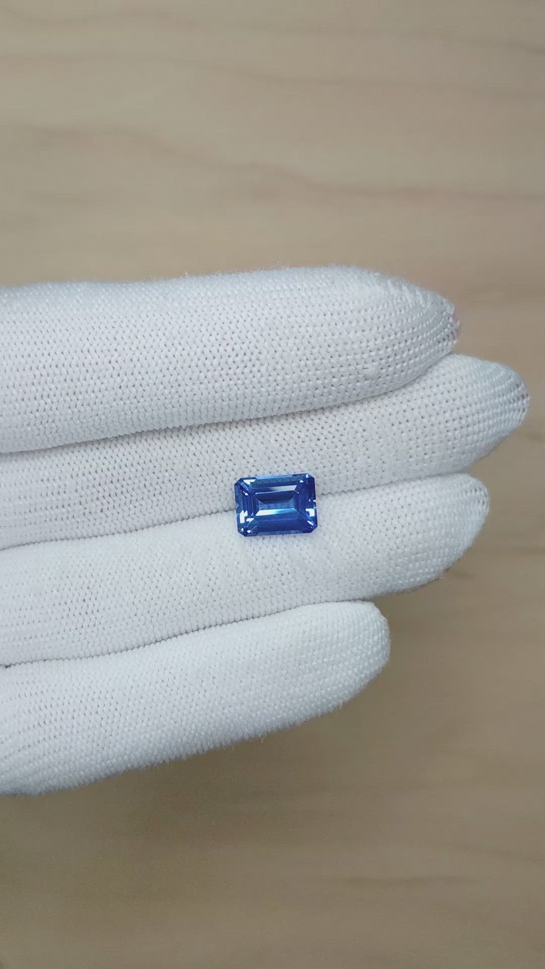 4.68 Ct. Blue Sapphire from Ceylon (Sri Lanka) Size Video