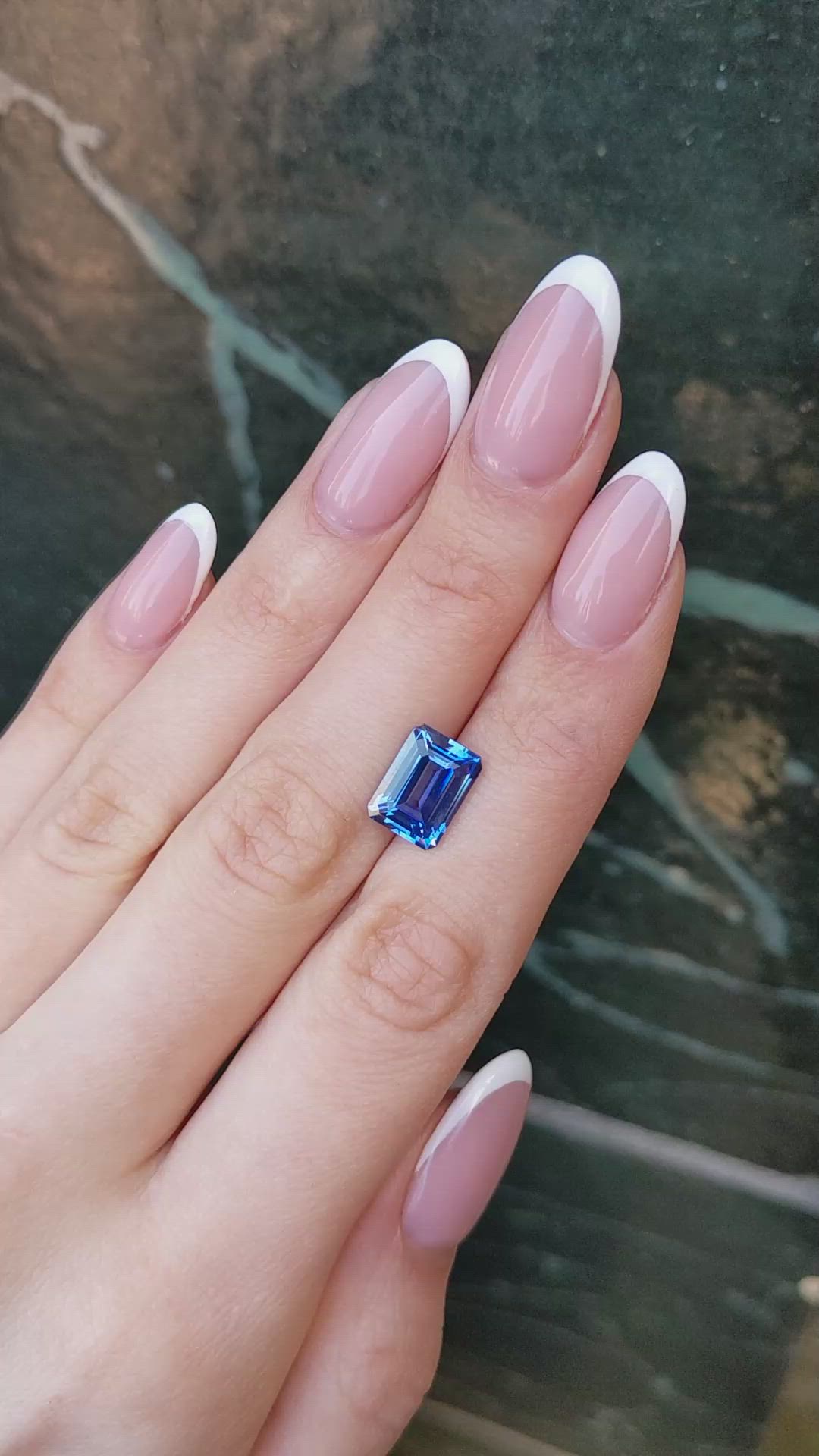 4.68 Ct. Blue Sapphire from Ceylon (Sri Lanka) Size Video