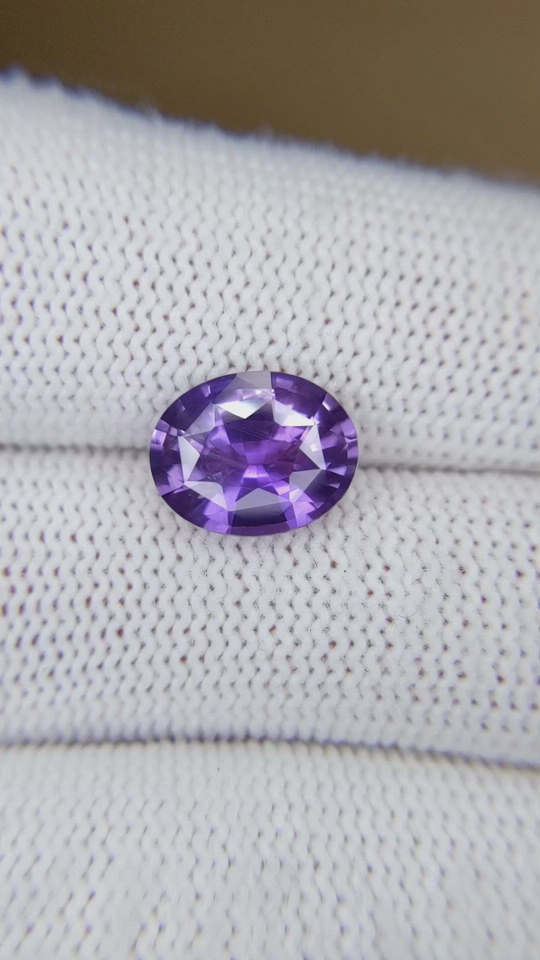 3.81 Ct. Bluish Purple Sapphire from Ceylon (Sri Lanka) Size Video