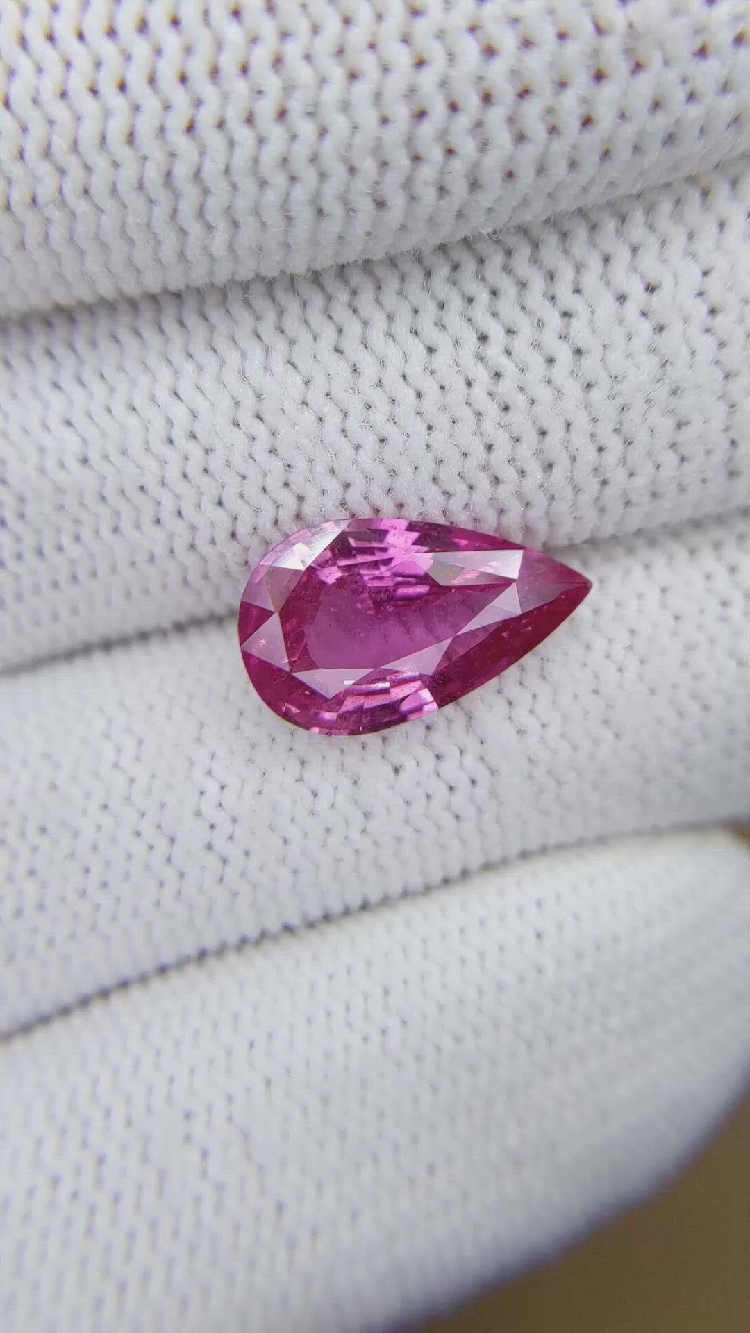 4.00 Ct. Pink Sapphire from Ceylon (Sri Lanka) Size Video