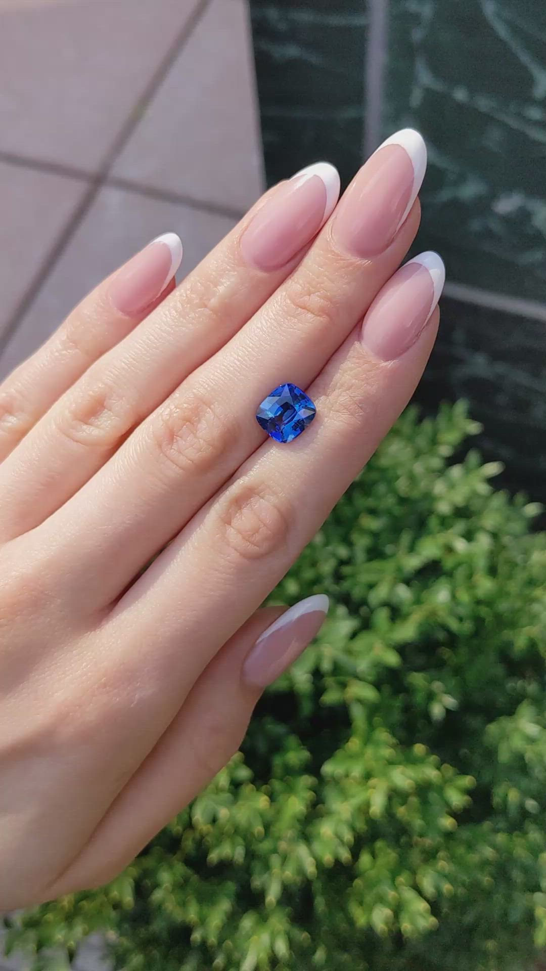 4.29 Ct. Blue Sapphire from Ceylon (Sri Lanka) Size Video