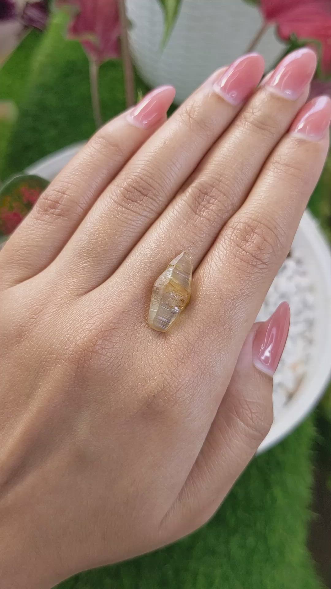 10.10 Ct. Yellow Sapphire Crystal from Ceylon (Sri Lanka) Size Video