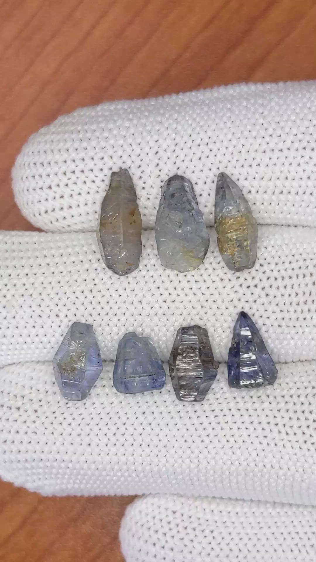 17.82 Ct. Blue Sapphire Crystal from Ceylon (Sri Lanka) Size Video