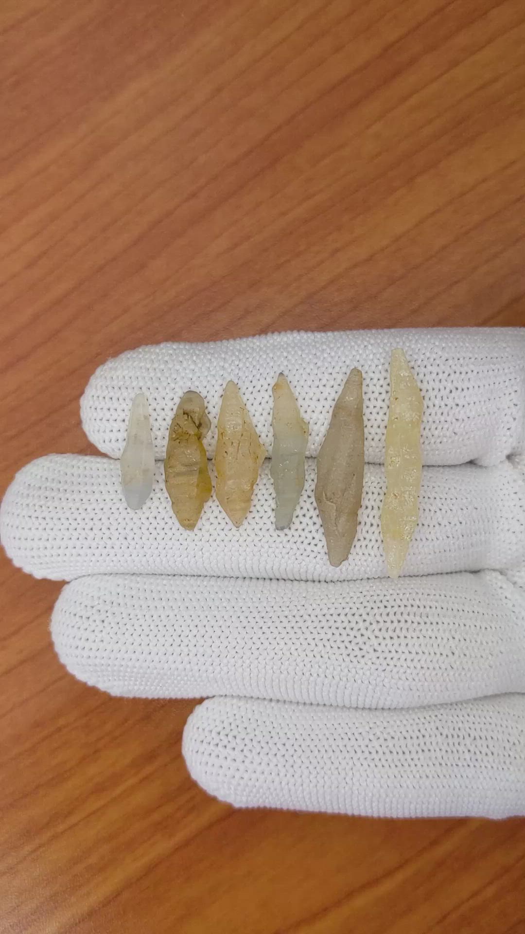 29.43 Ct. Yellow Sapphire Crystal from Ceylon (Sri Lanka) Size Video