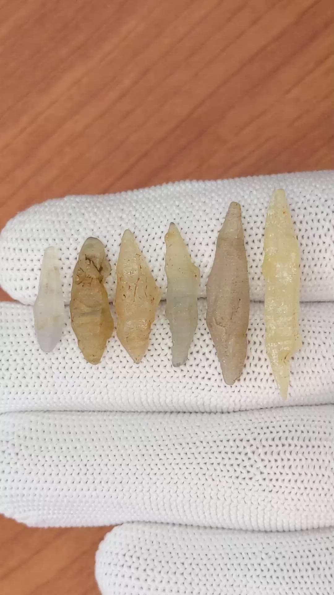 29.43 Ct. Yellow Sapphire Crystal from Ceylon (Sri Lanka) Size Video