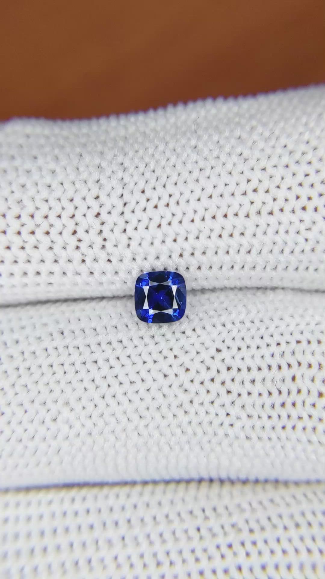 0.56 Ct. Blue Sapphire from Ceylon (Sri Lanka) Size Video