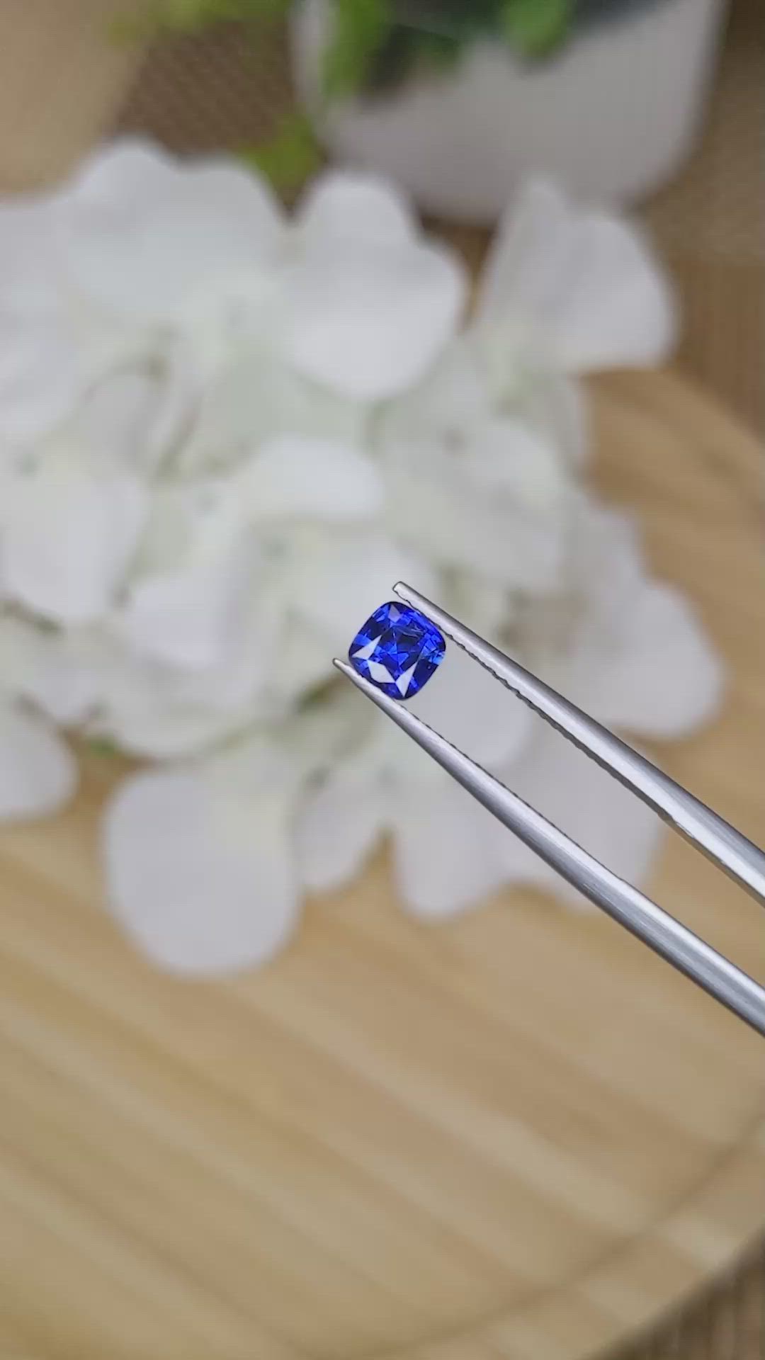 0.56 Ct. Blue Sapphire from Ceylon (Sri Lanka) Size Video
