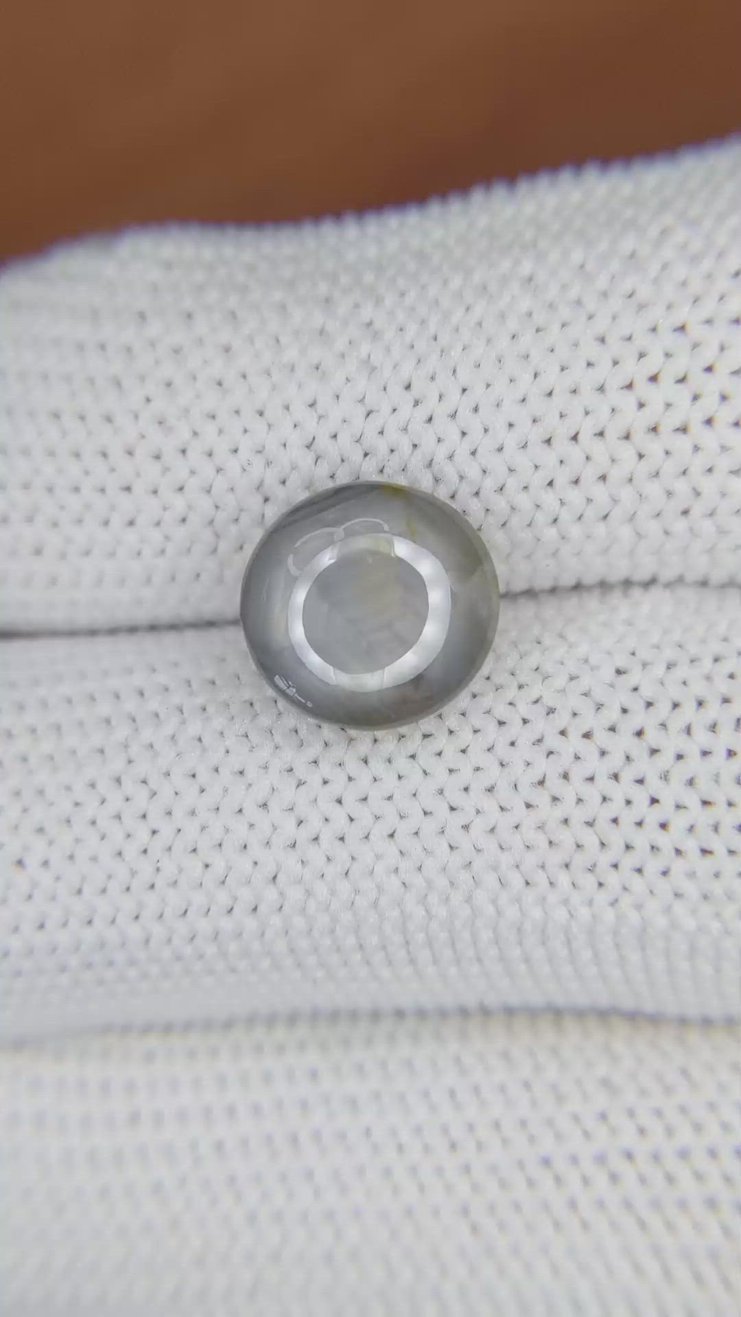 5.86 Ct. Bluish Grey Star Sapphire from Ceylon (Sri Lanka) Size Video