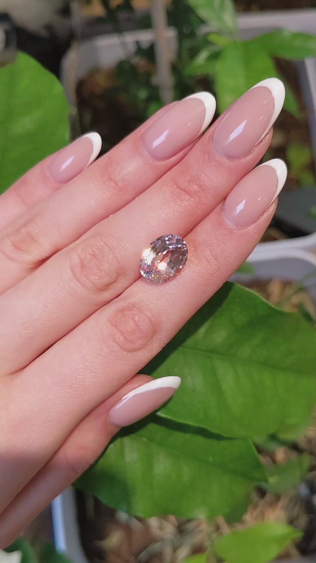 7.78 Ct. Padparadscha Sapphire from Ceylon (Sri Lanka) Size Video