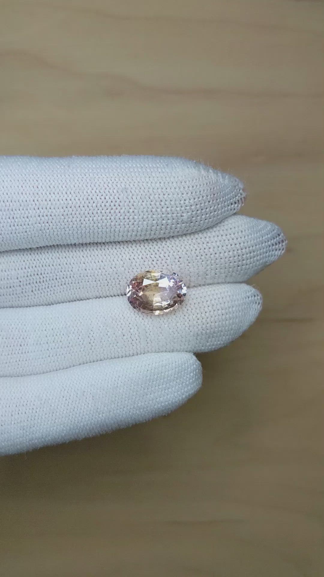7.78 Ct. Padparadscha Sapphire from Ceylon (Sri Lanka) Size Video