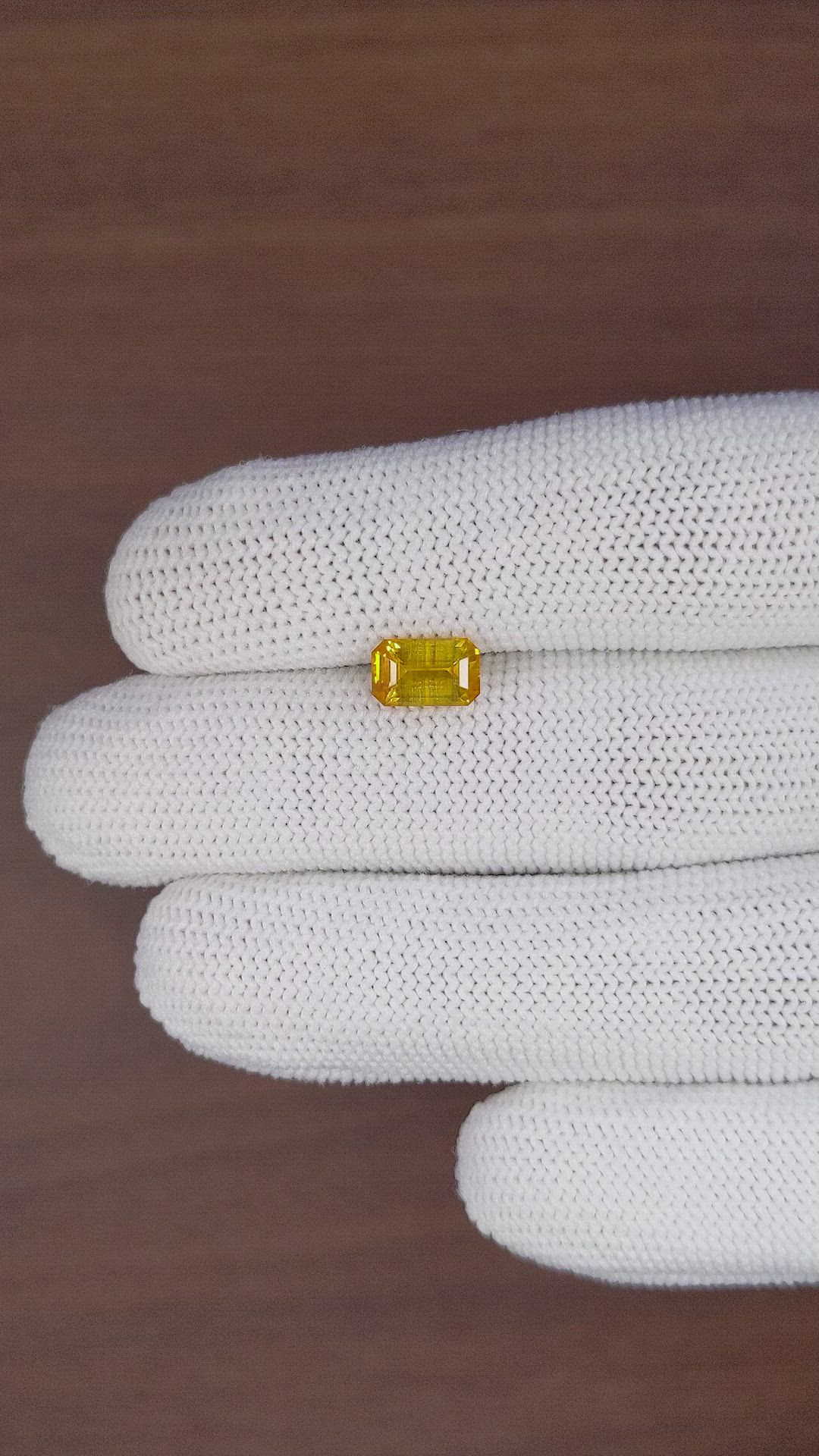 1.62 Ct. Orangish Yellow Sapphire from Ceylon (Sri Lanka) Size Video