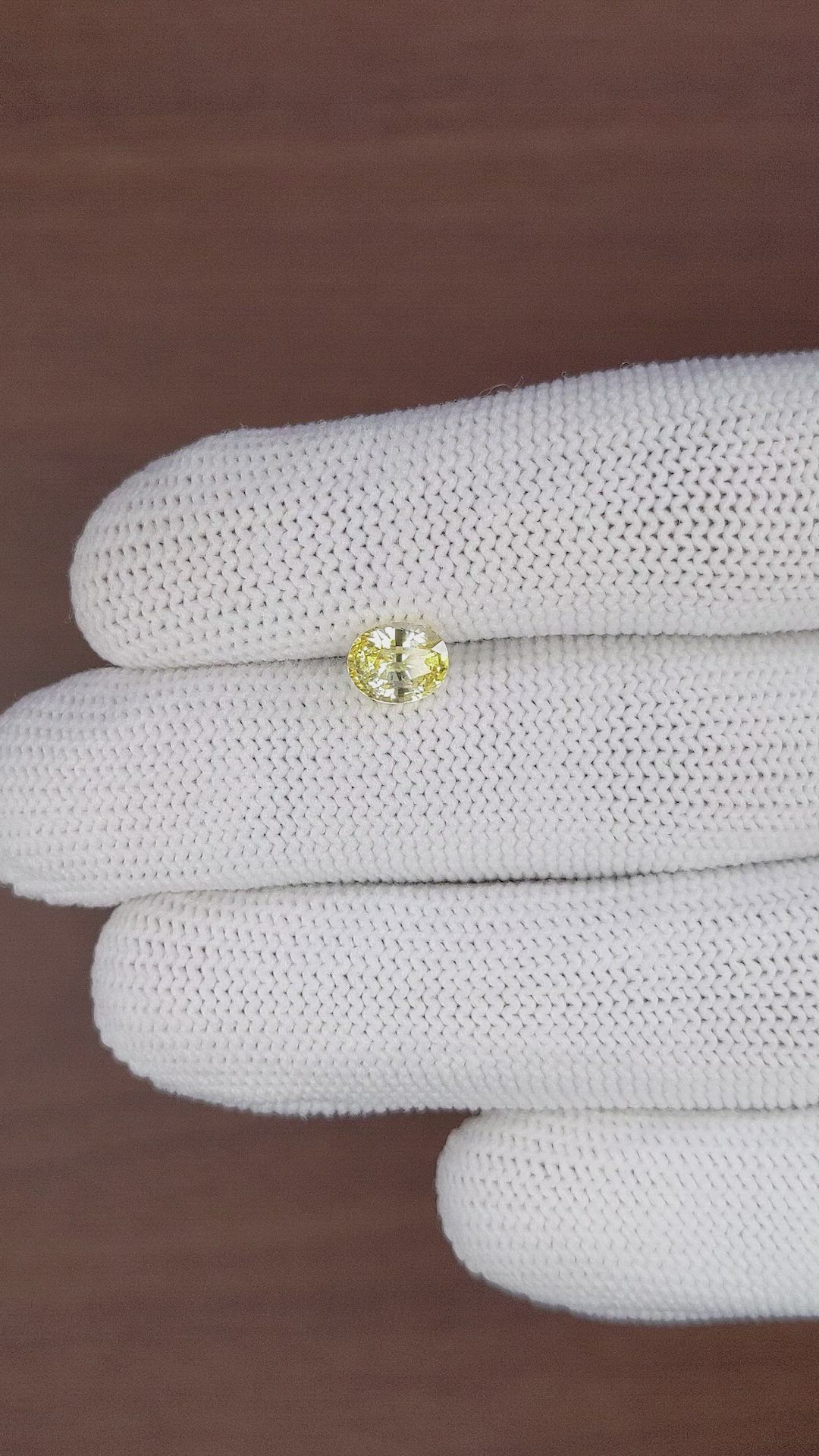 1.55 Ct. Yellow Sapphire from Ceylon (Sri Lanka) Size Video