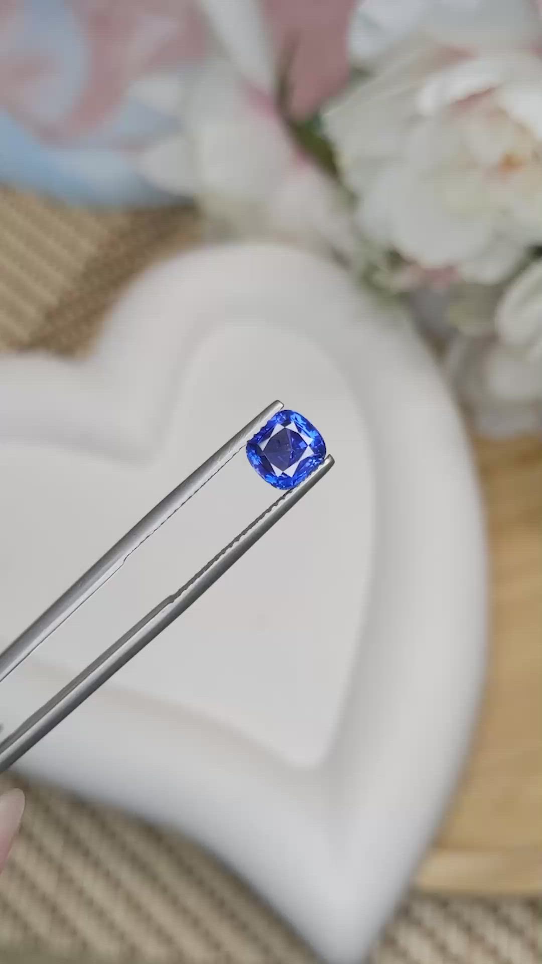 1.59 Ct. Blue Sapphire from Ceylon (Sri Lanka) Size Video