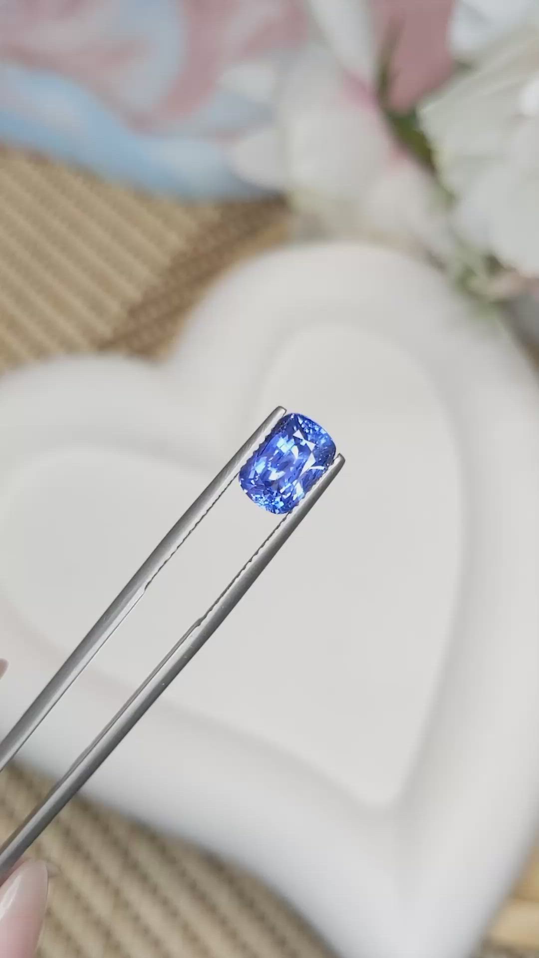 3.03 Ct. Blue Sapphire from Ceylon (Sri Lanka) Size Video