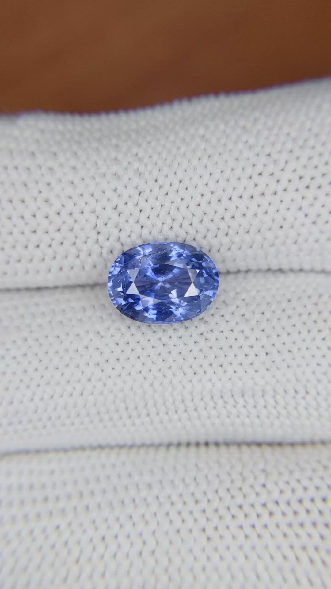 3.65 Ct. Blue Sapphire from Ceylon (Sri Lanka) Size Video