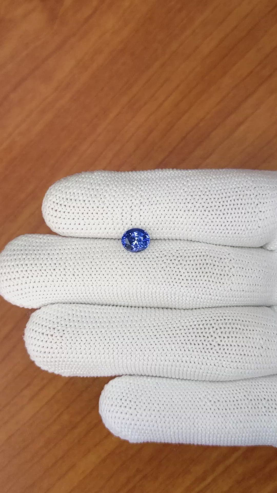 1.09 Ct. Blue Sapphire from Ceylon (Sri Lanka) Size Video