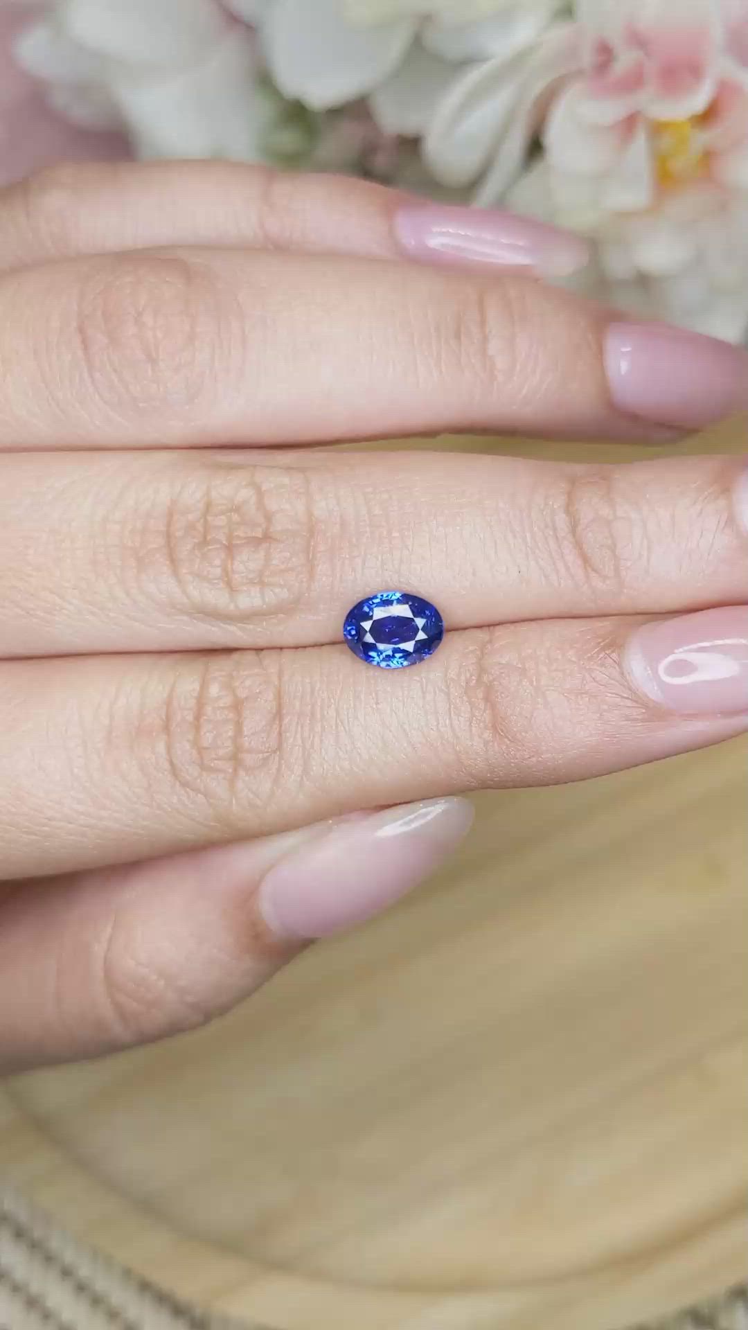 1.55 Ct. Blue Sapphire from Ceylon (Sri Lanka) Size Video