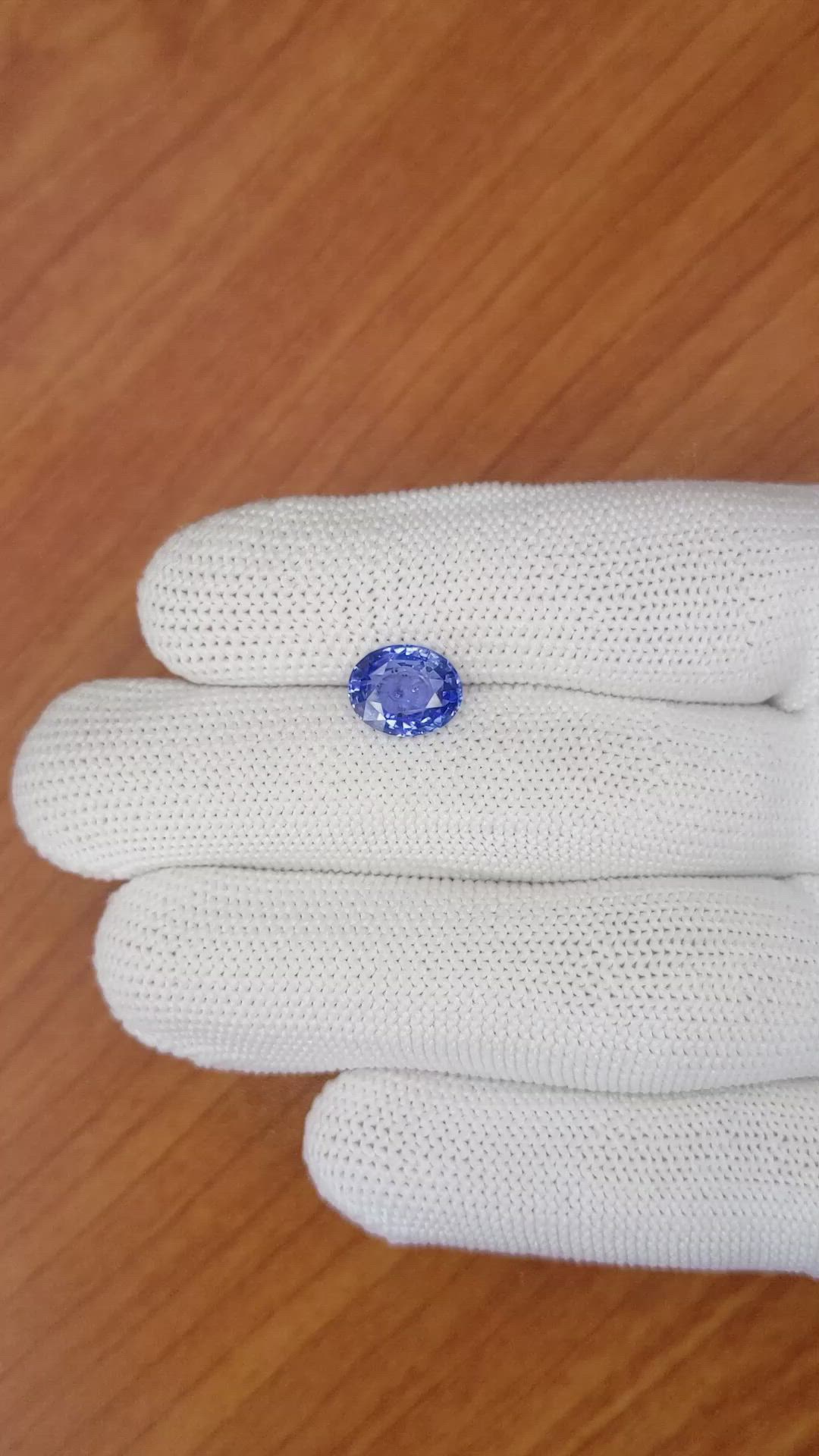 2.77 Ct. Blue Sapphire from Ceylon (Sri Lanka) Size Video