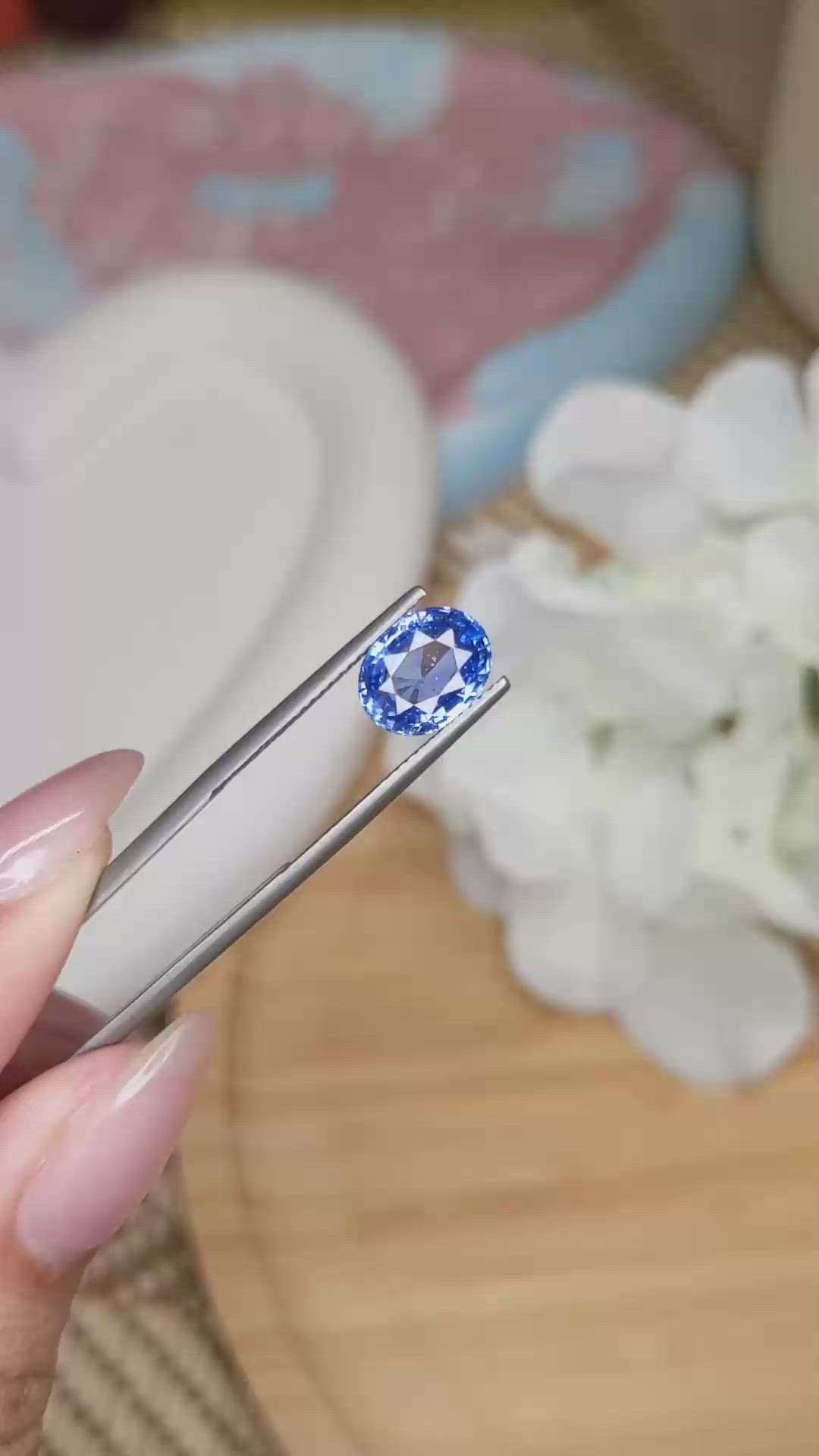 2.77 Ct. Blue Sapphire from Ceylon (Sri Lanka) Size Video