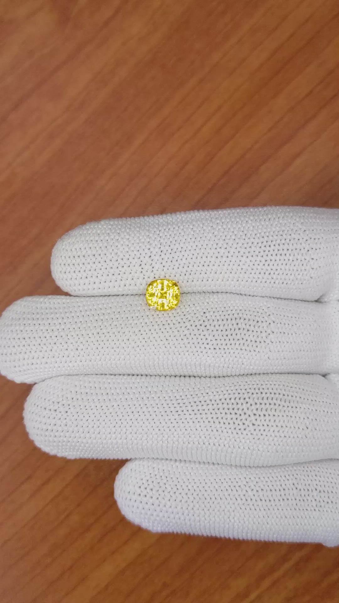 1.58 Ct. Yellow Sapphire from Ceylon (Sri Lanka) Size Video