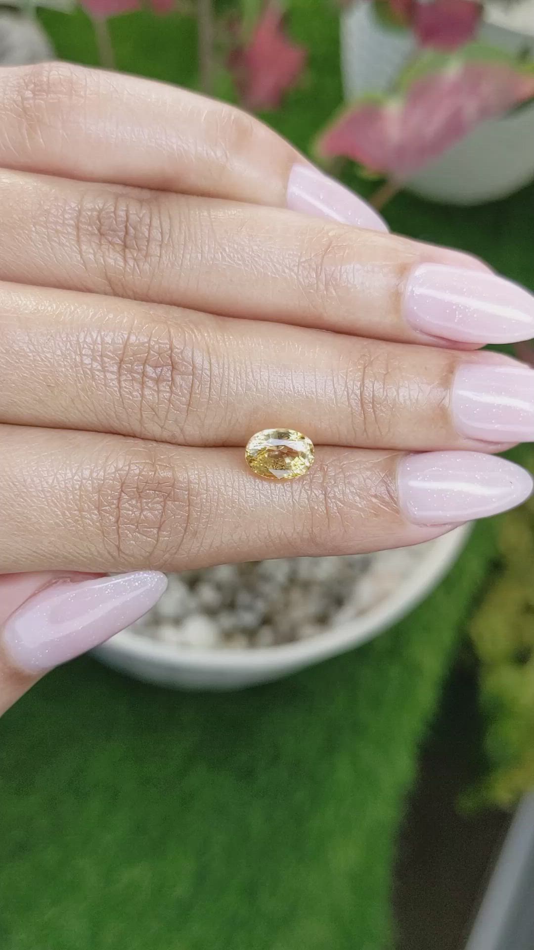 2.47 Ct. Orangish Yellow Sapphire from Ceylon (Sri Lanka) Size Video