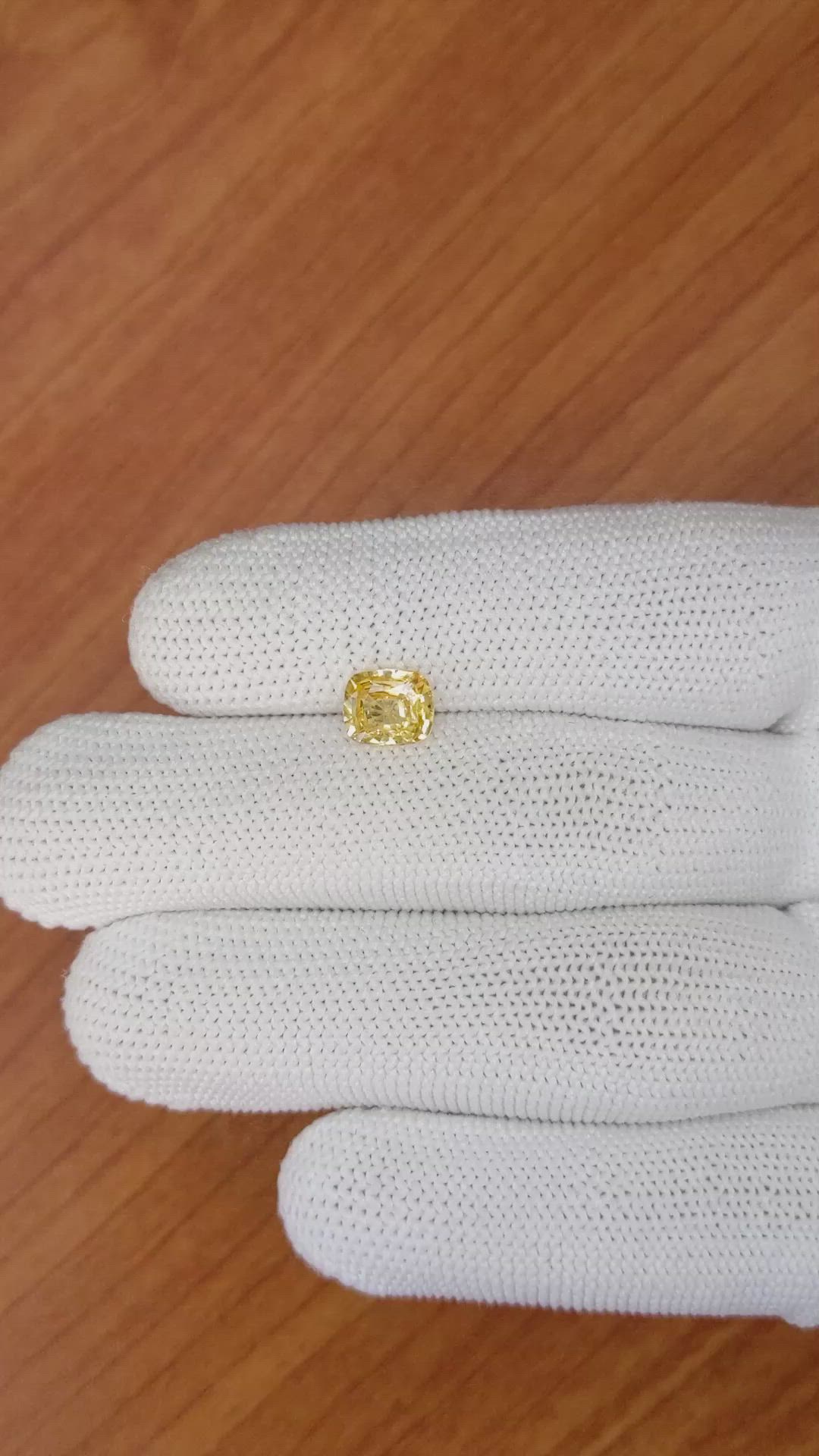 1.60 Ct. Yellowish Orange Sapphire from Ceylon (Sri Lanka) Size Video