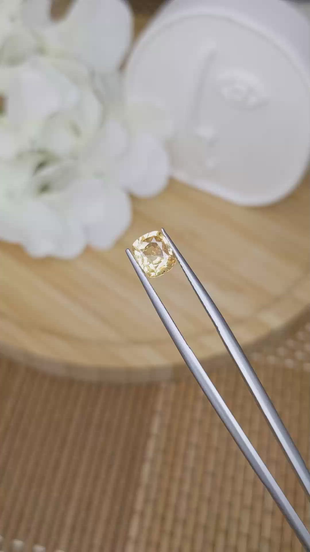 1.60 Ct. Yellowish Orange Sapphire from Ceylon (Sri Lanka) Size Video