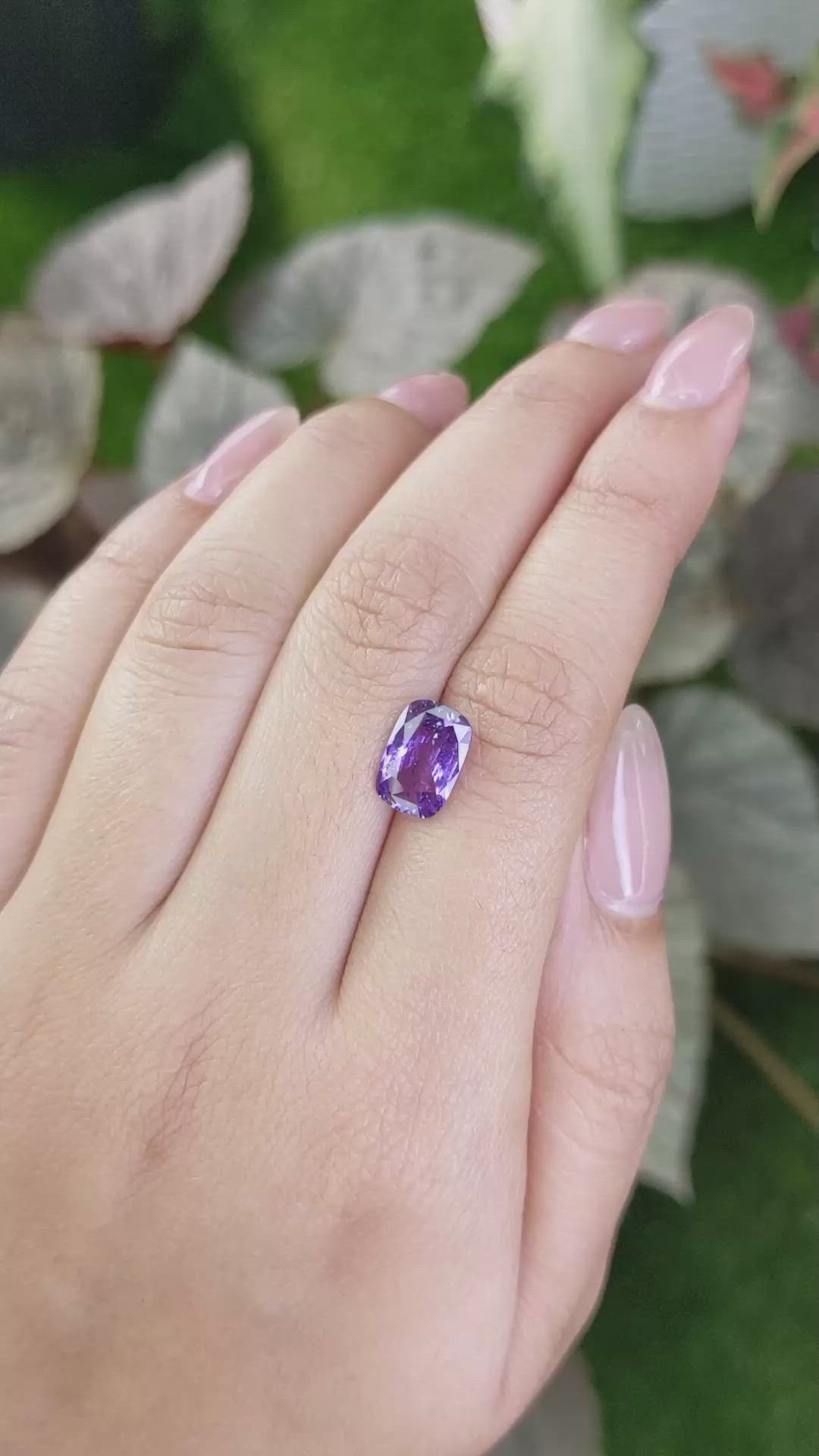 2.98 Ct. Purple Sapphire from Ceylon (Sri Lanka) Size Video