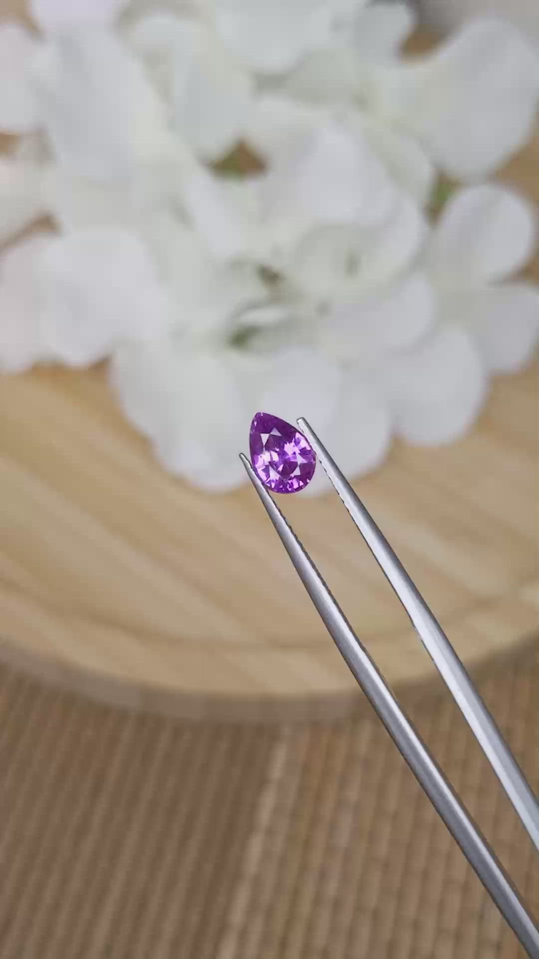 1.14 Ct. Pinkish Purple Sapphire from Ceylon (Sri Lanka) Size Video