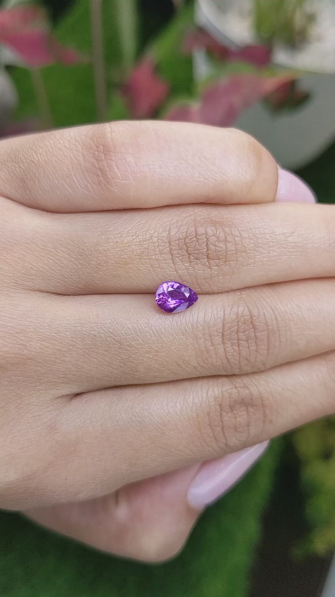 1.14 Ct. Pinkish Purple Sapphire from Ceylon (Sri Lanka) Size Video