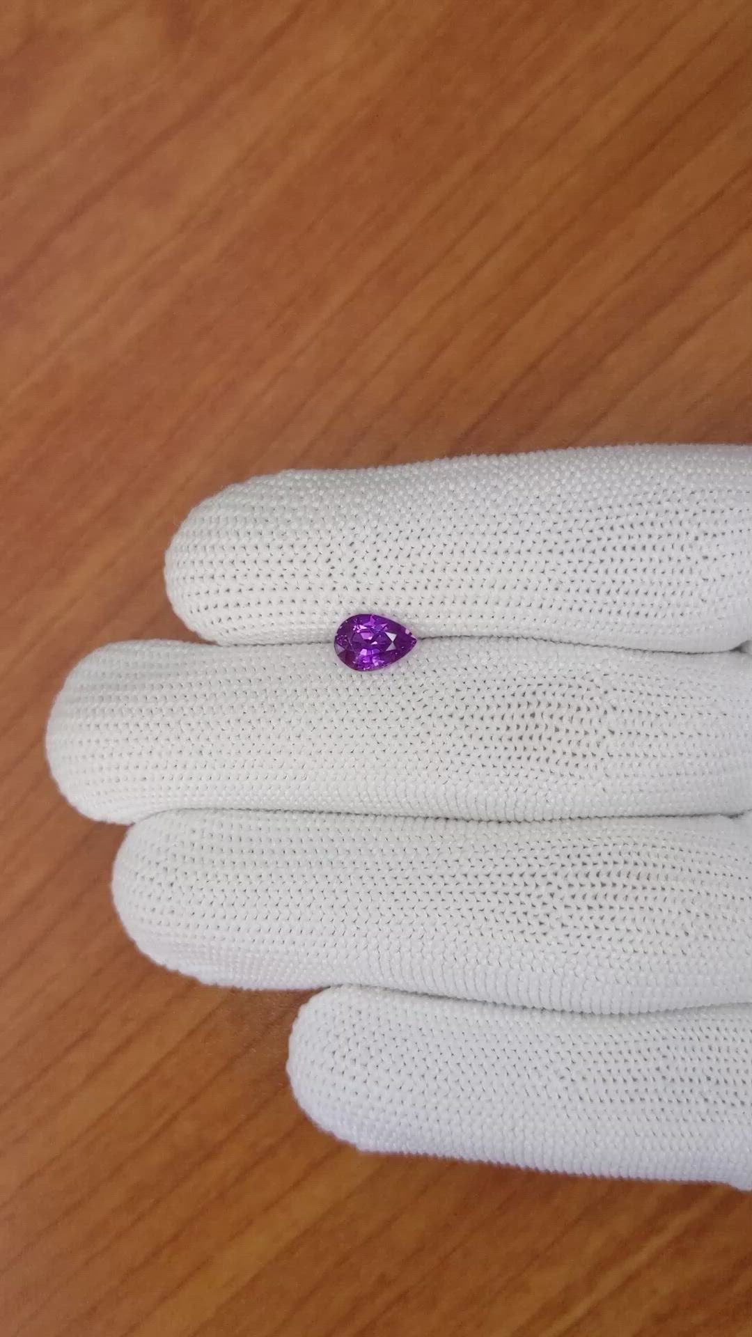 1.14 Ct. Pinkish Purple Sapphire from Ceylon (Sri Lanka) Size Video